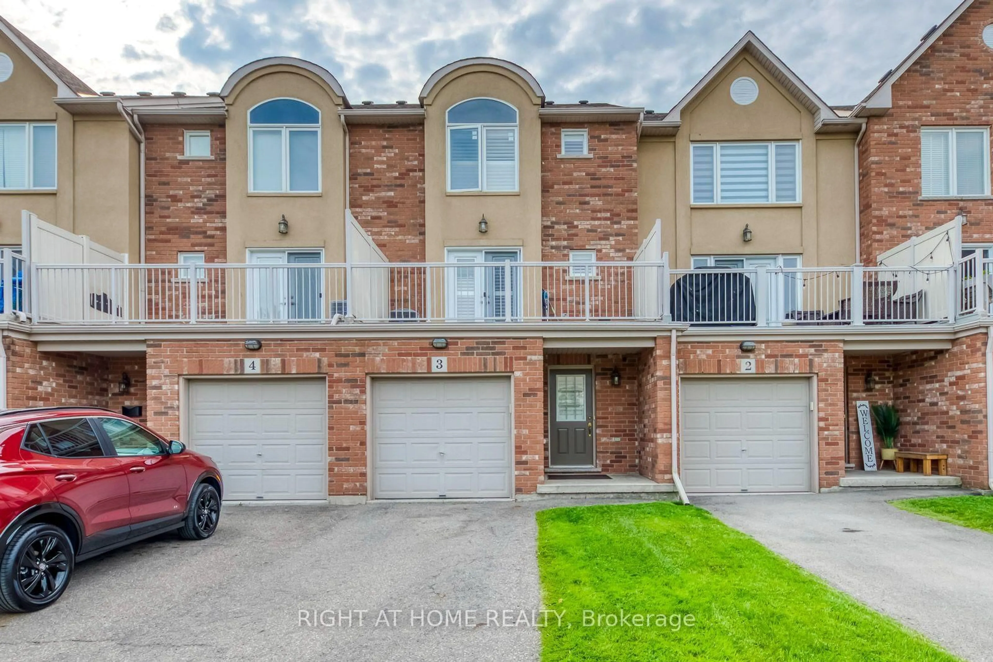 Unknown for 1253 Silvan Forest Dr #3, Burlington Ontario L7M 0B7