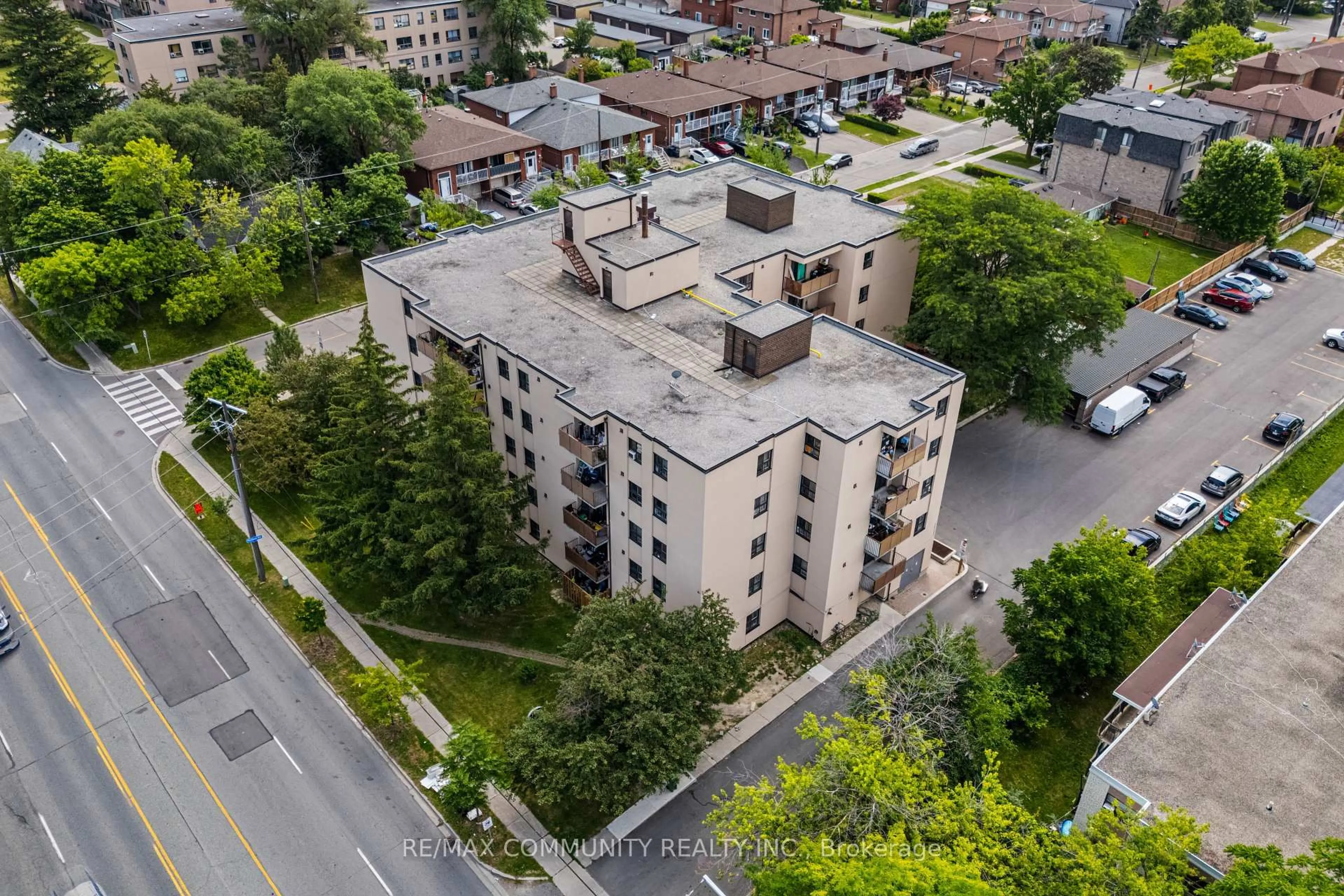 A pic from outside/outdoor area/front of a property/back of a property/a pic from drone, city buildings view from balcony for 1445 Wilson Ave #407, Toronto Ontario M3M 1J5