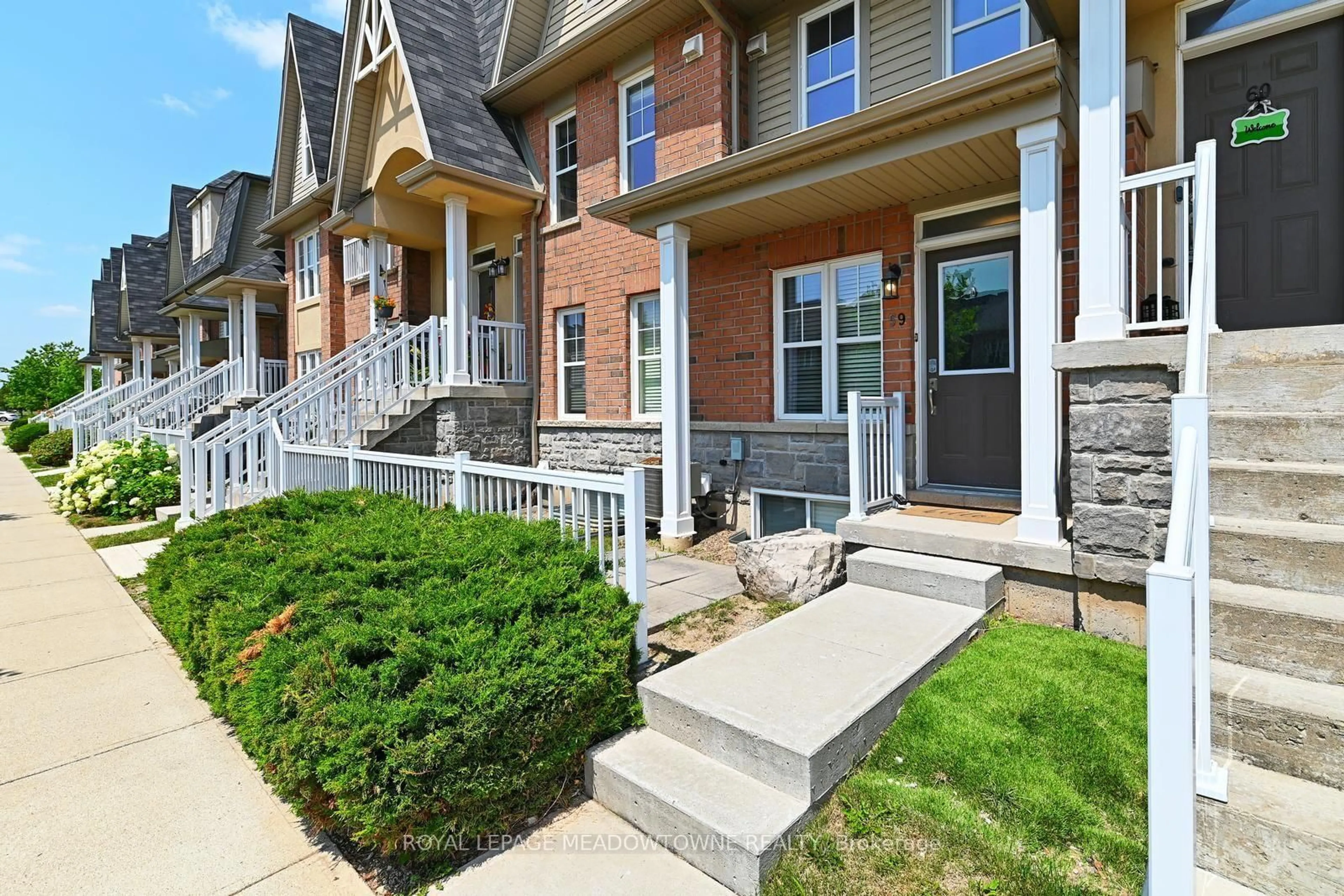 Patio, street for 1380 Costigan Rd #59, Milton Ontario L9T 8L2