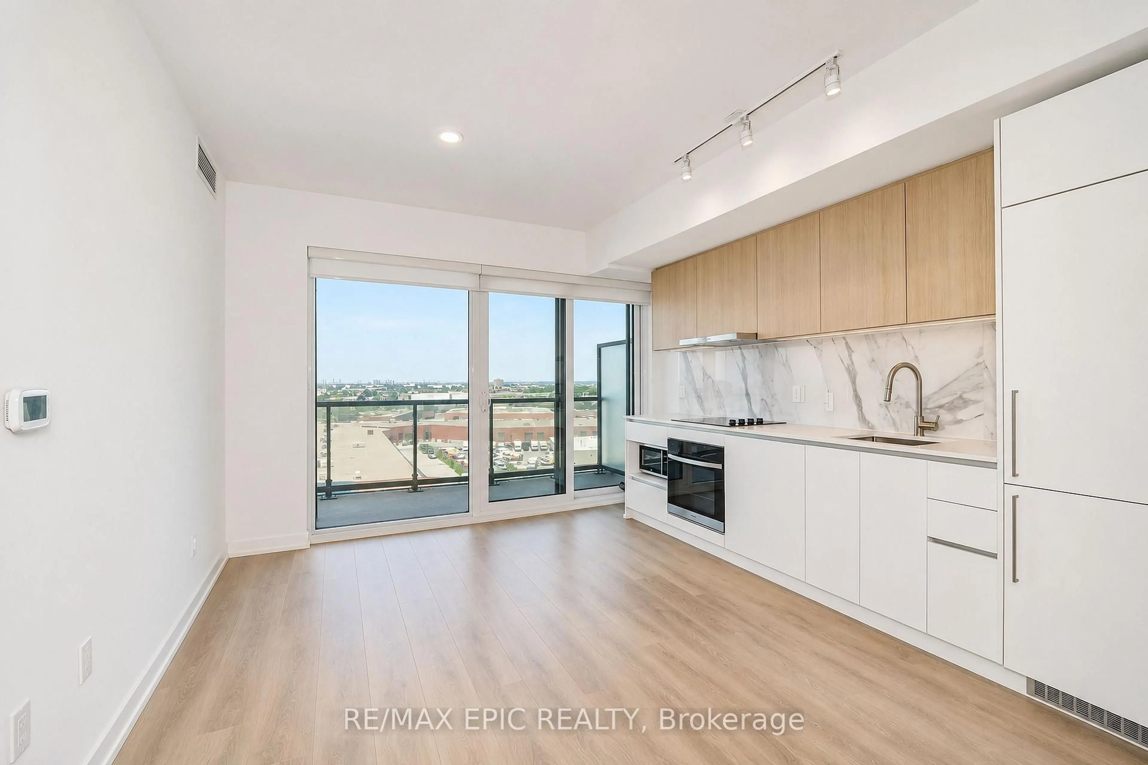 Unknown for 1100 Sheppard Ave #928, Toronto Ontario M3K 0E4