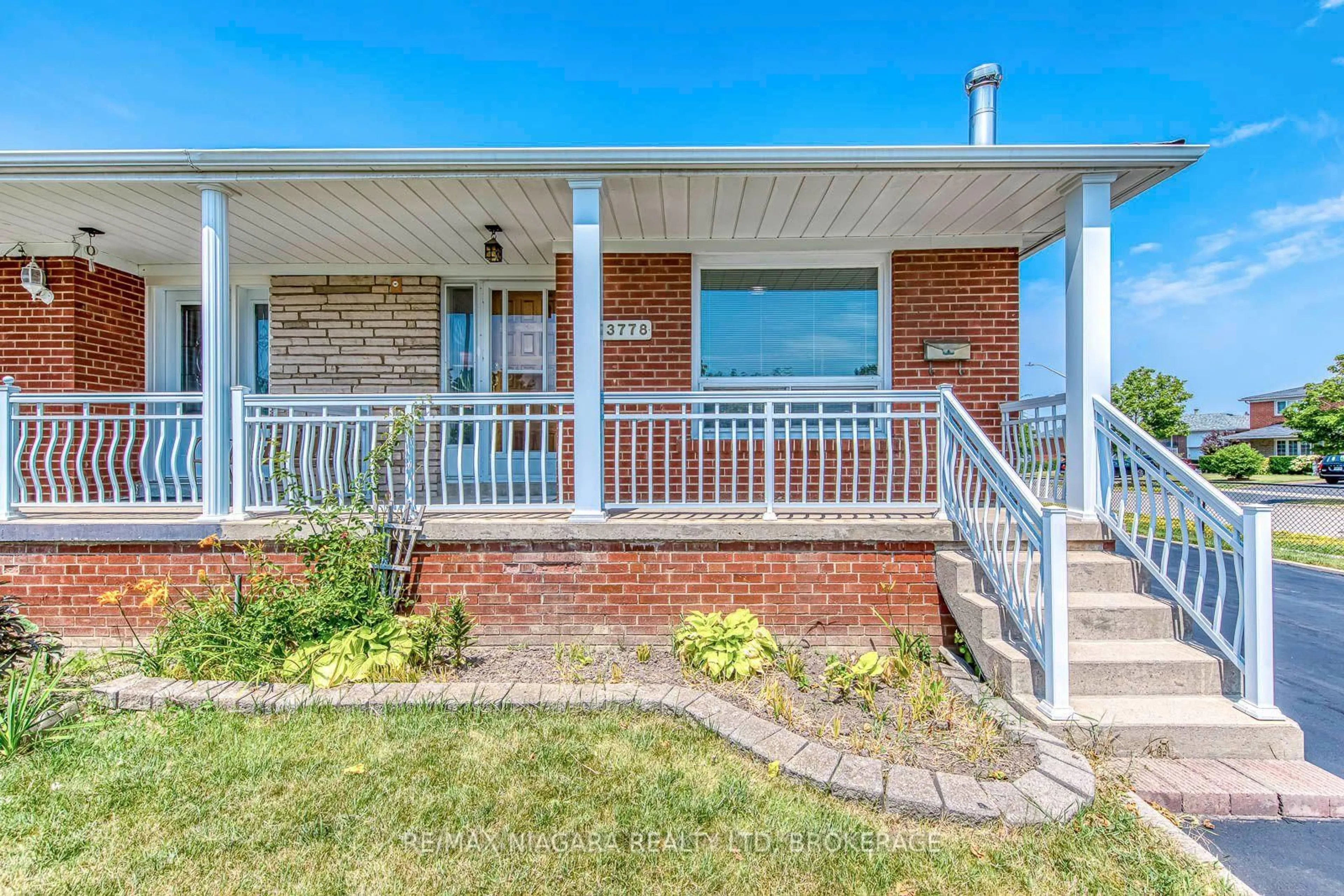 Home with brick exterior material, street for 3778 Corliss Cres, Mississauga Ontario L4T 2Z5