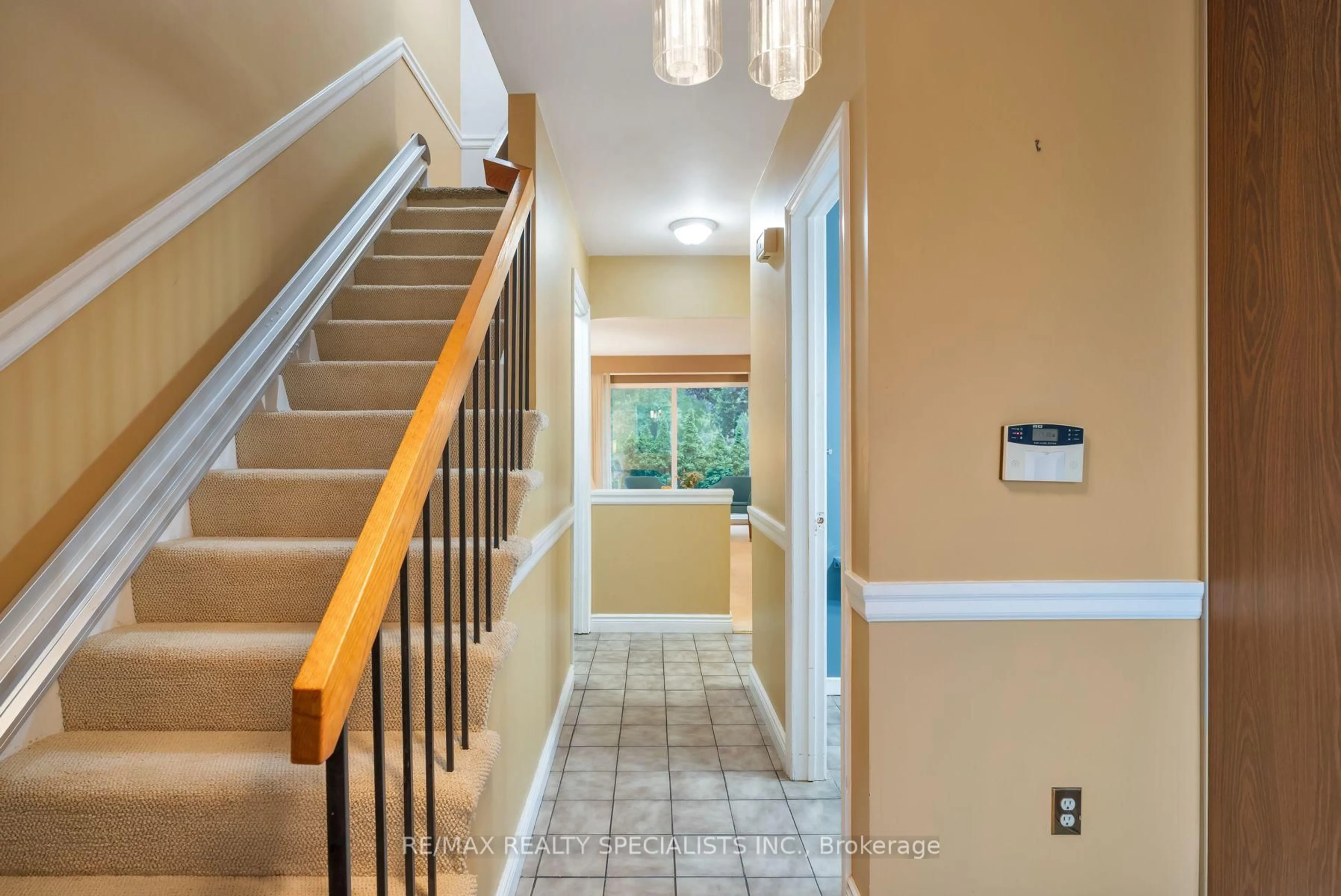 Unknown for 20 Mineola Rd #75, Mississauga Ontario L5G 4N9