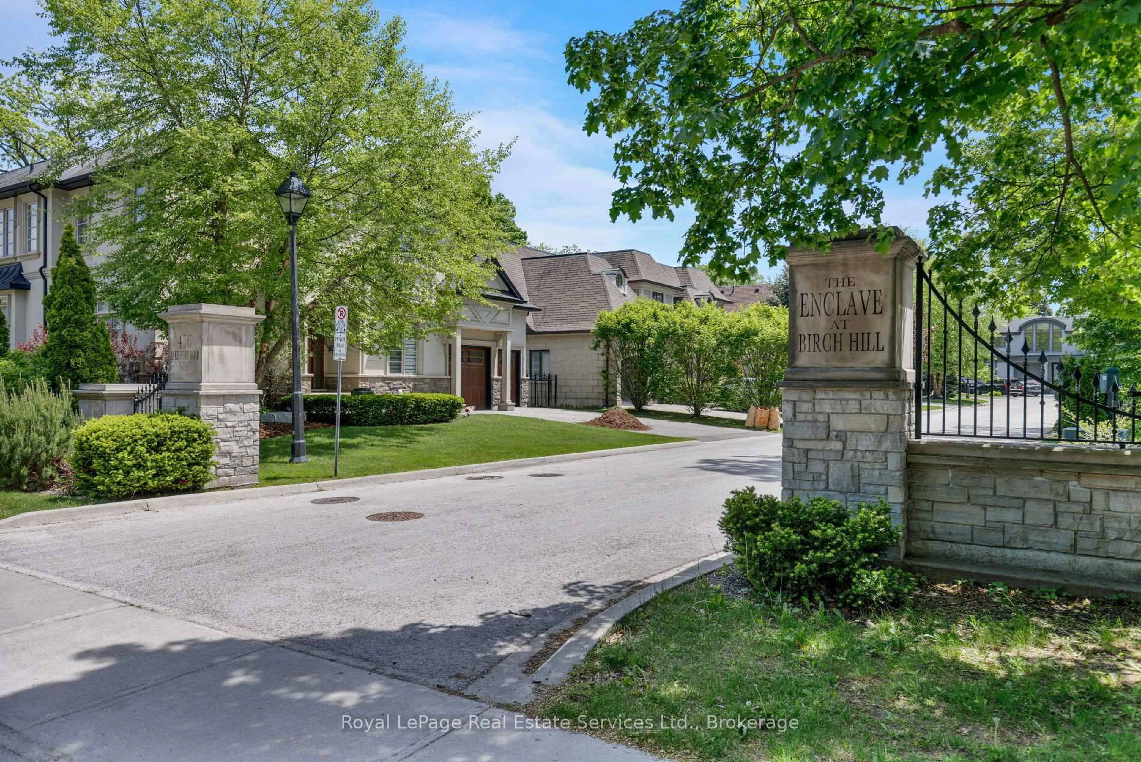 Unknown for 456 Lakeshore Rd, Oakville Ontario L6K 1G5