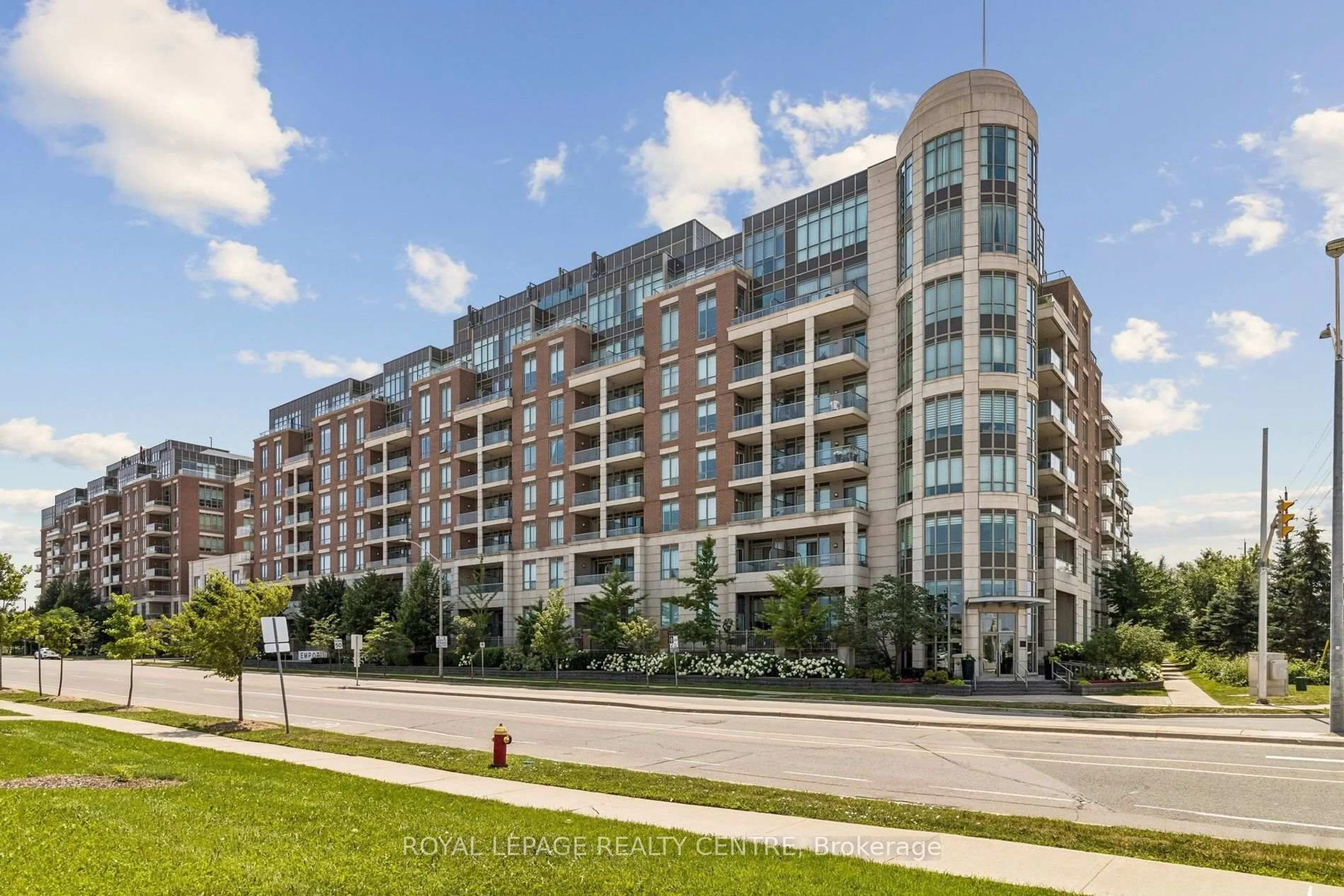 A pic from outside/outdoor area/front of a property/back of a property/a pic from drone, unknown for 2480 Prince Michael Dr #706, Oakville Ontario L6H 0H1