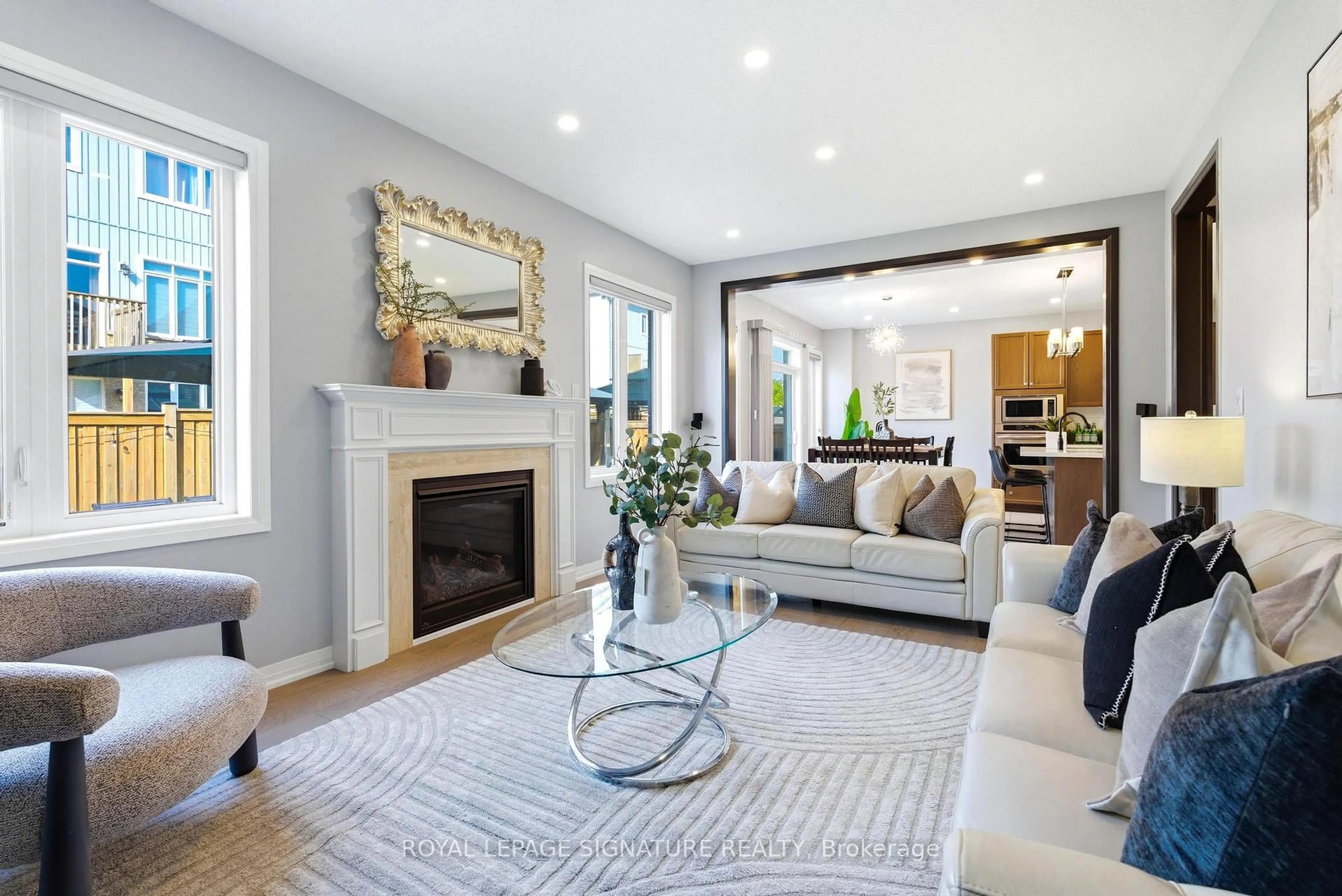 Living room with furniture, unknown for 14 Paisley Way, Orangeville Ontario L9W 6Z5