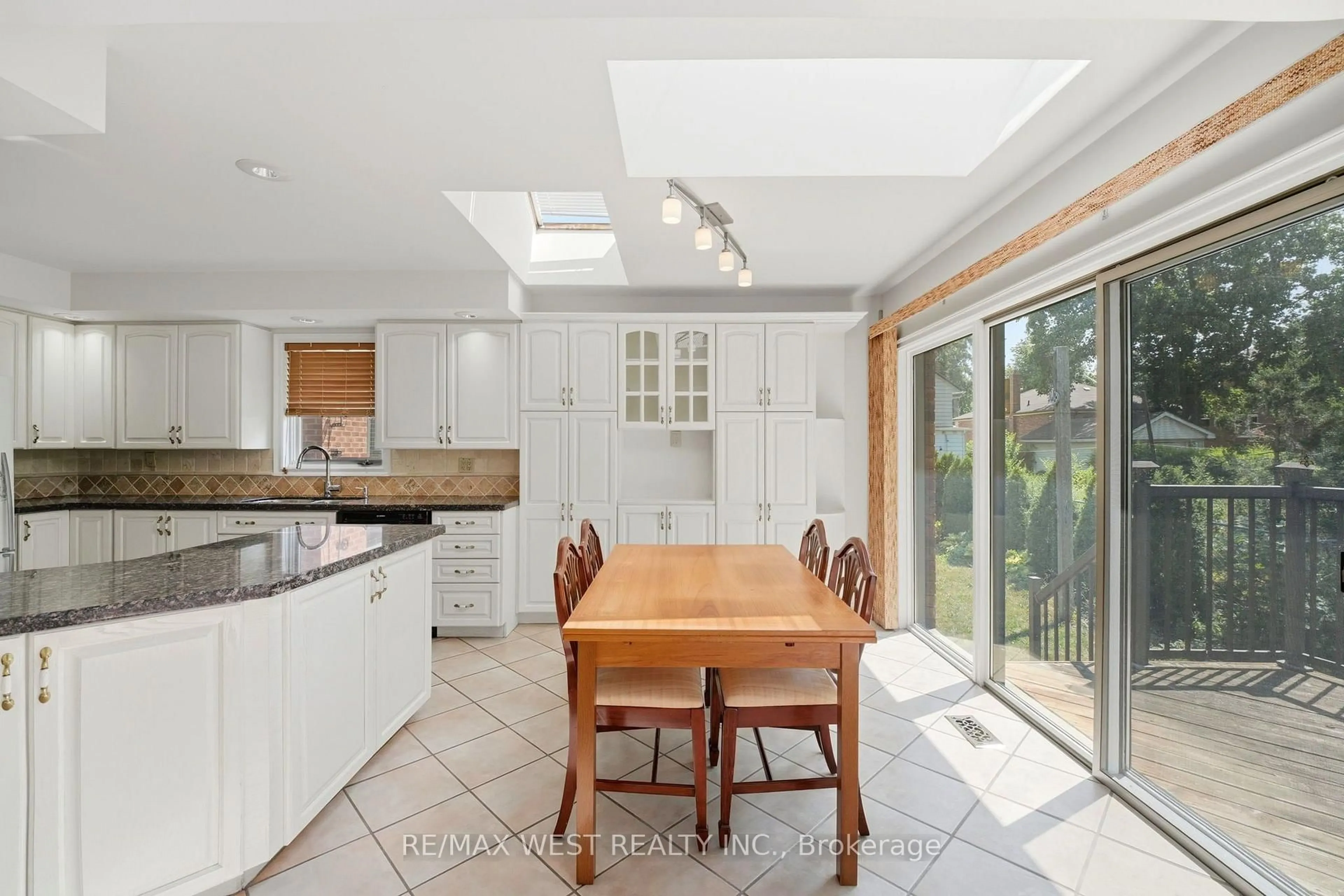 Unknown for 88 Riverdale Dr, Toronto Ontario M9V 2T9