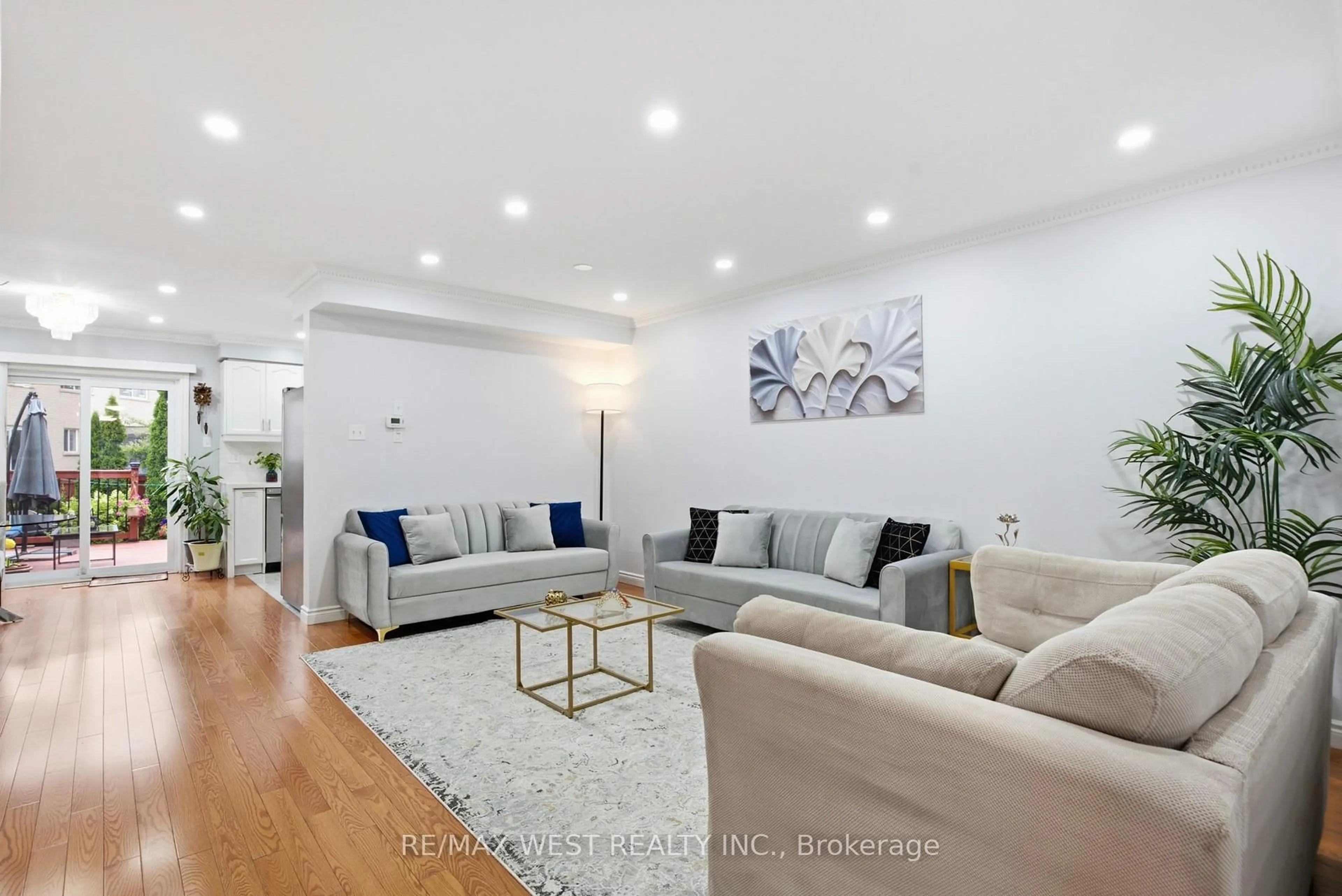 Living room with furniture, unknown for 34 Wycombe Rd Rd, Toronto Ontario M3M 2W7
