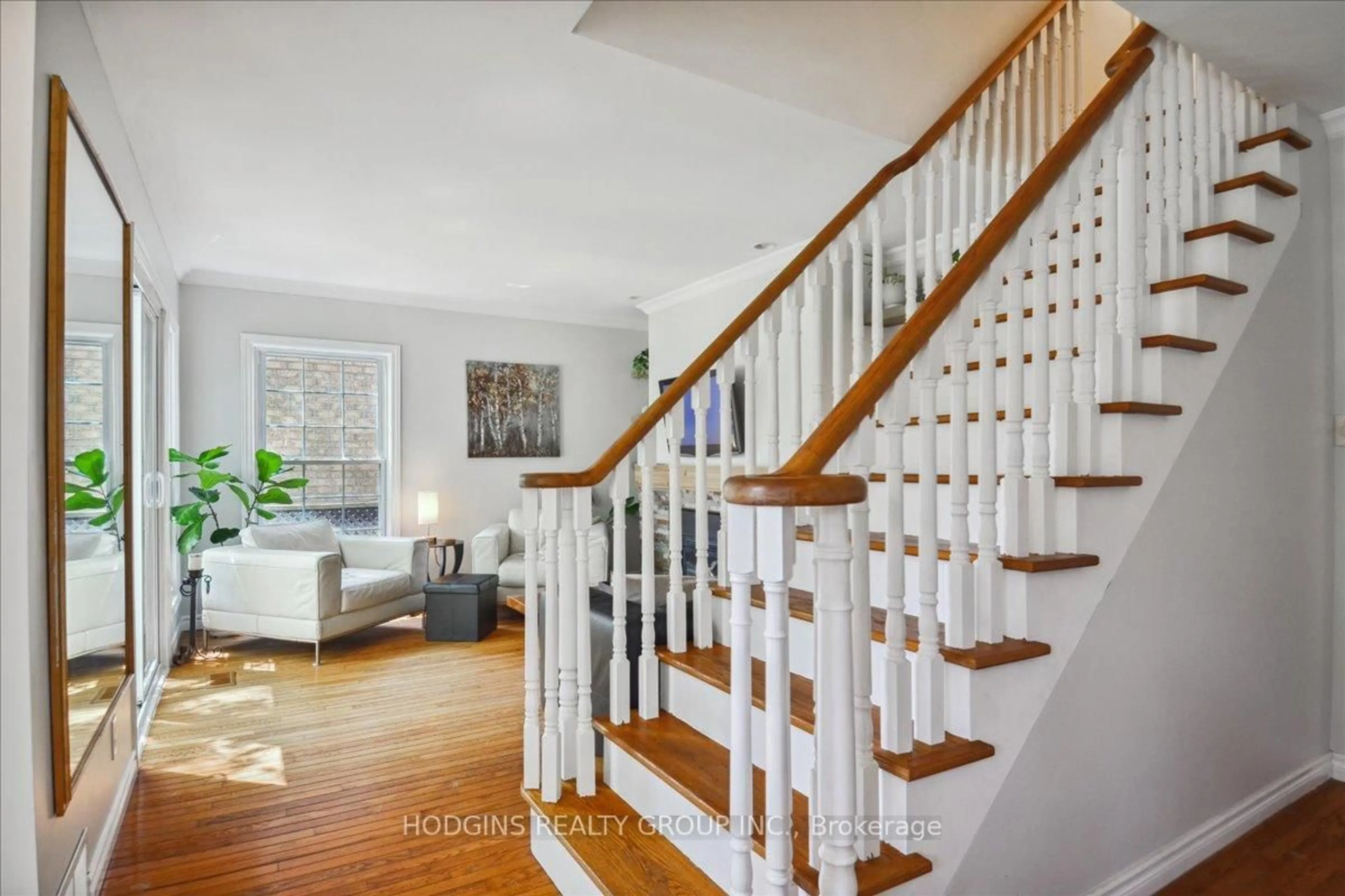 Unknown for 65 Mineola Rd, Mississauga Ontario L5G 2E4