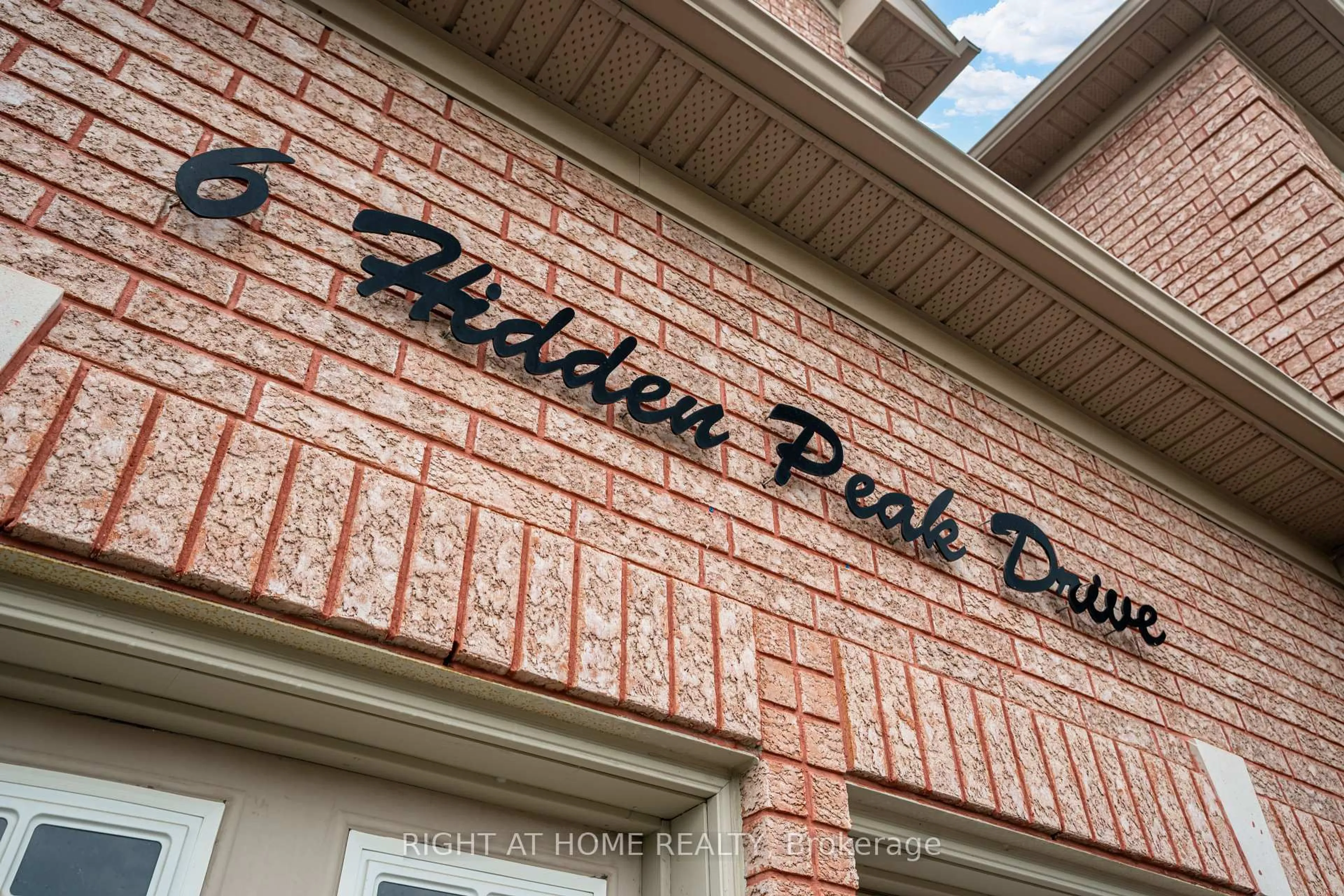 Home with brick exterior material, unknown for 6 Hidden Peak Dr, Brampton Ontario L6R 3G8