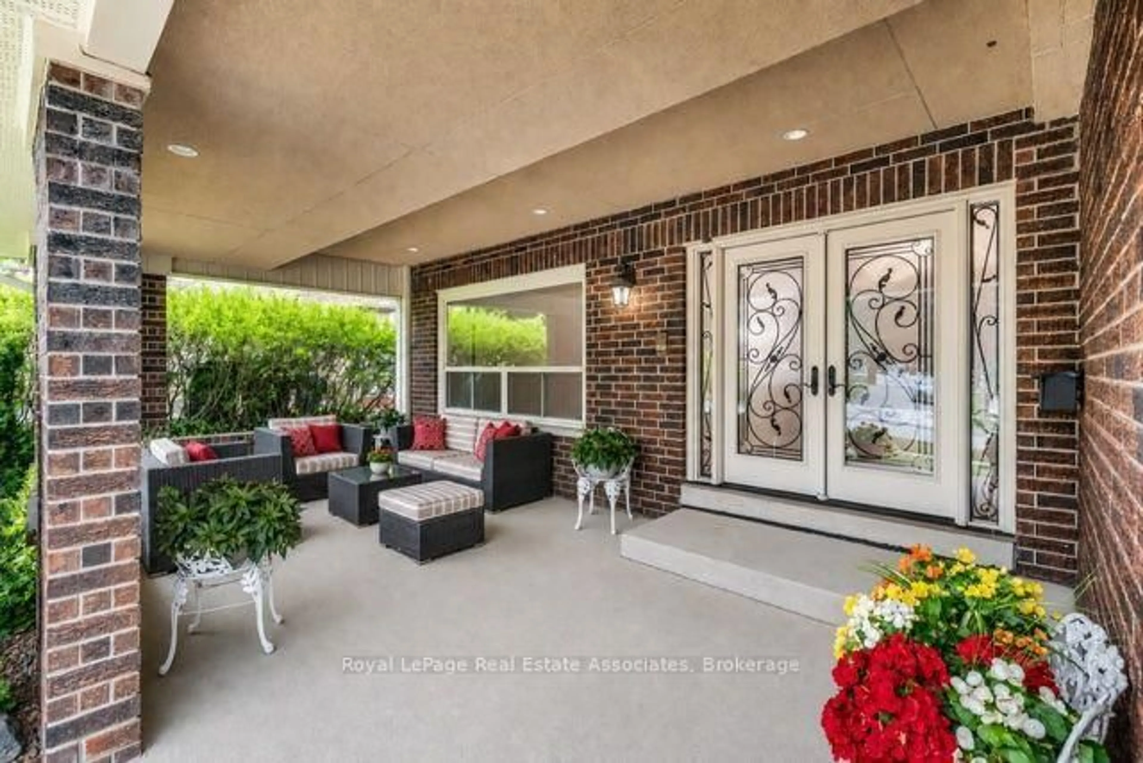 Patio, street for 2529 Claymore Cres, Mississauga Ontario L5C 3A2