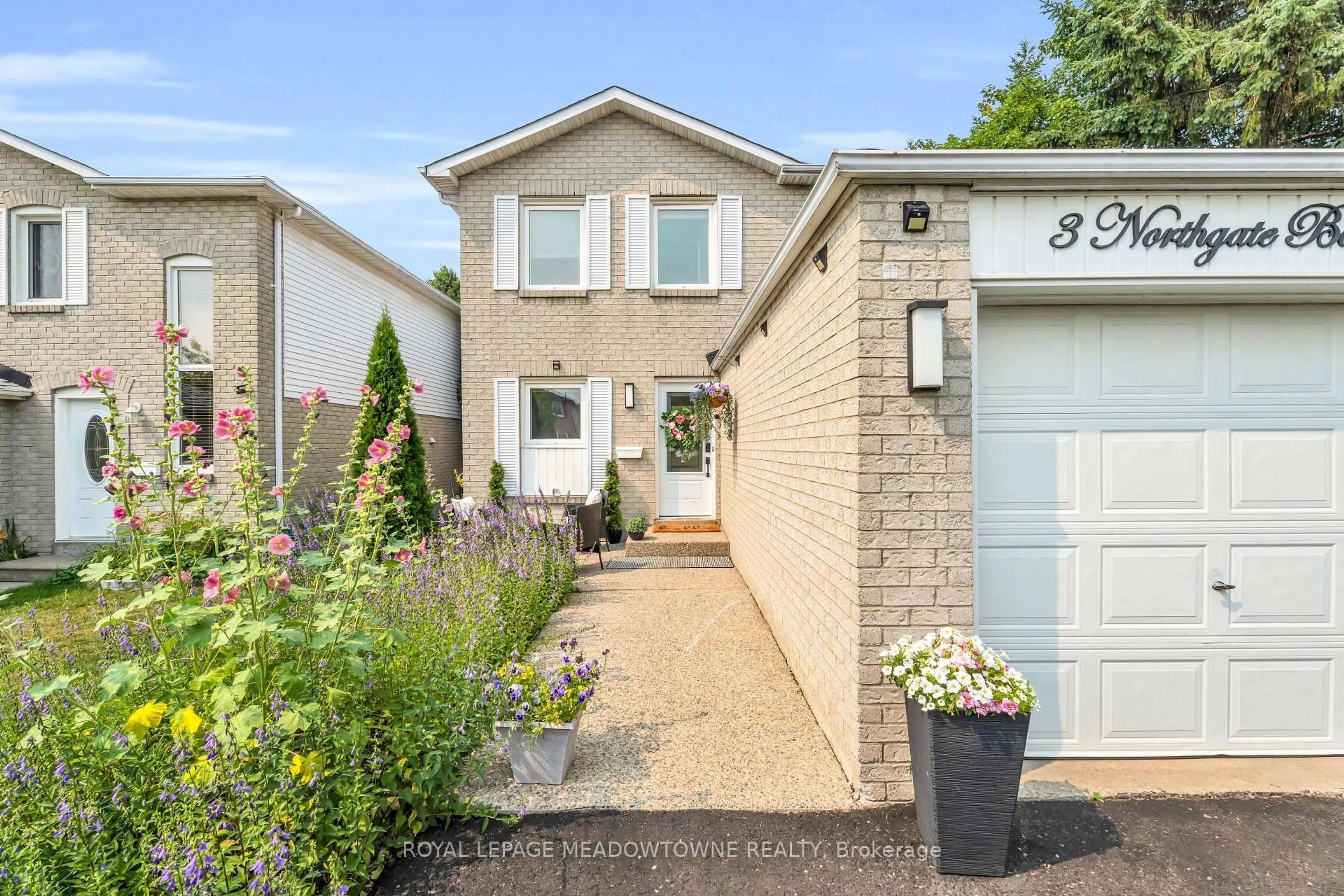 Home with brick exterior material, street for 3 Northgate Blvd, Brampton Ontario L6S 4G6