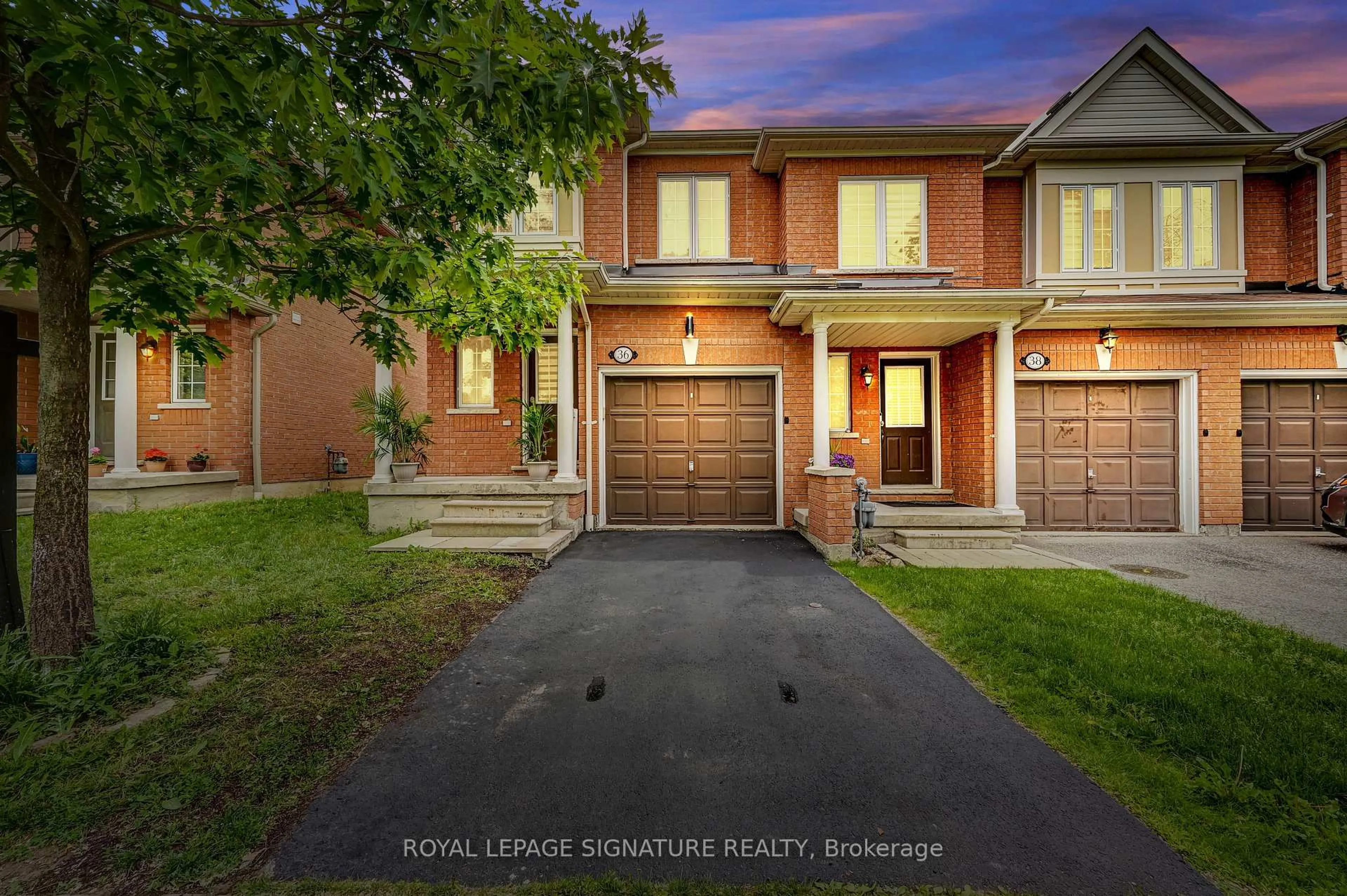 Home with brick exterior material, street for 7360 Zinnia Pl #36, Mississauga Ontario L5W 2A3