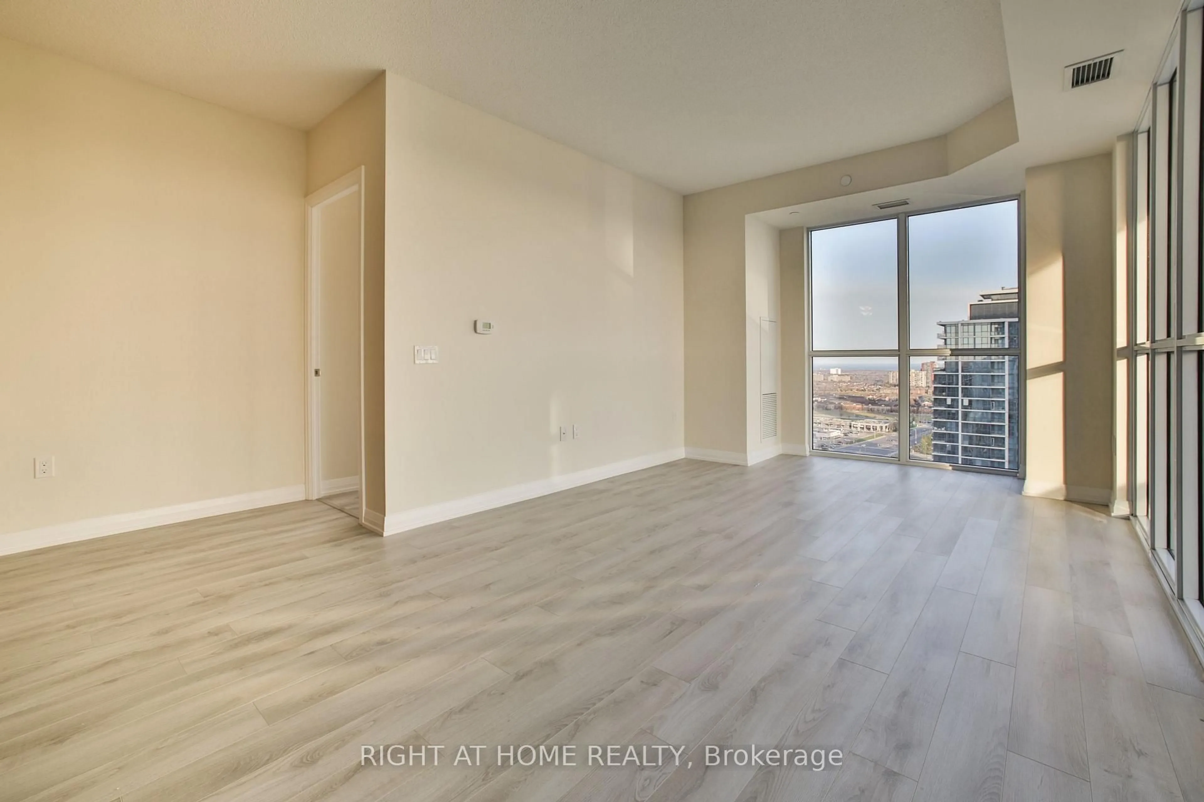 A pic of a room for 35 WATERGARDEN Dr #2014, Mississauga Ontario L5R 0G8