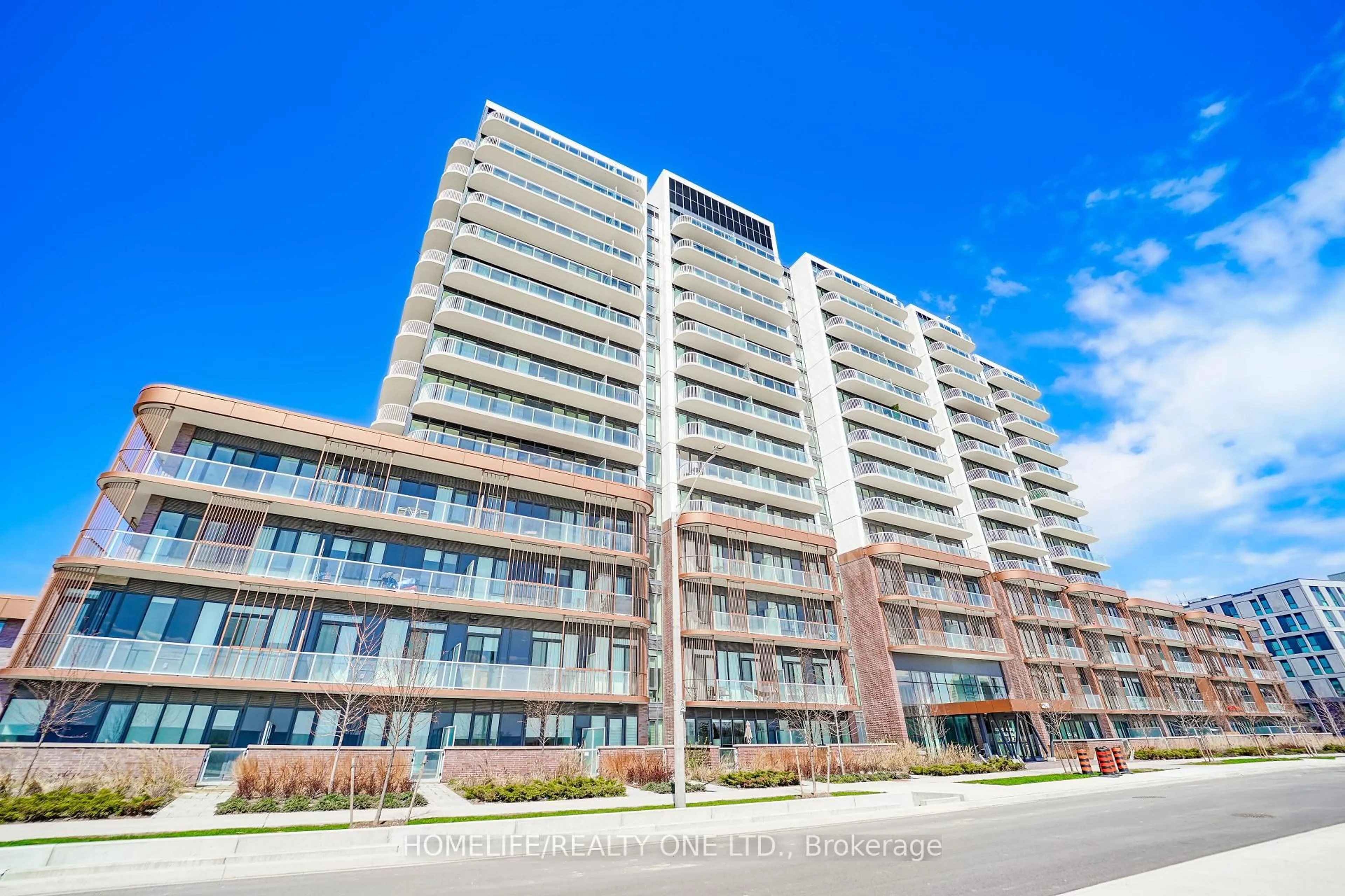 A pic from outside/outdoor area/front of a property/back of a property/a pic from drone, building for 220 Missinnihe Way #421, Mississauga Ontario L5H 0A9