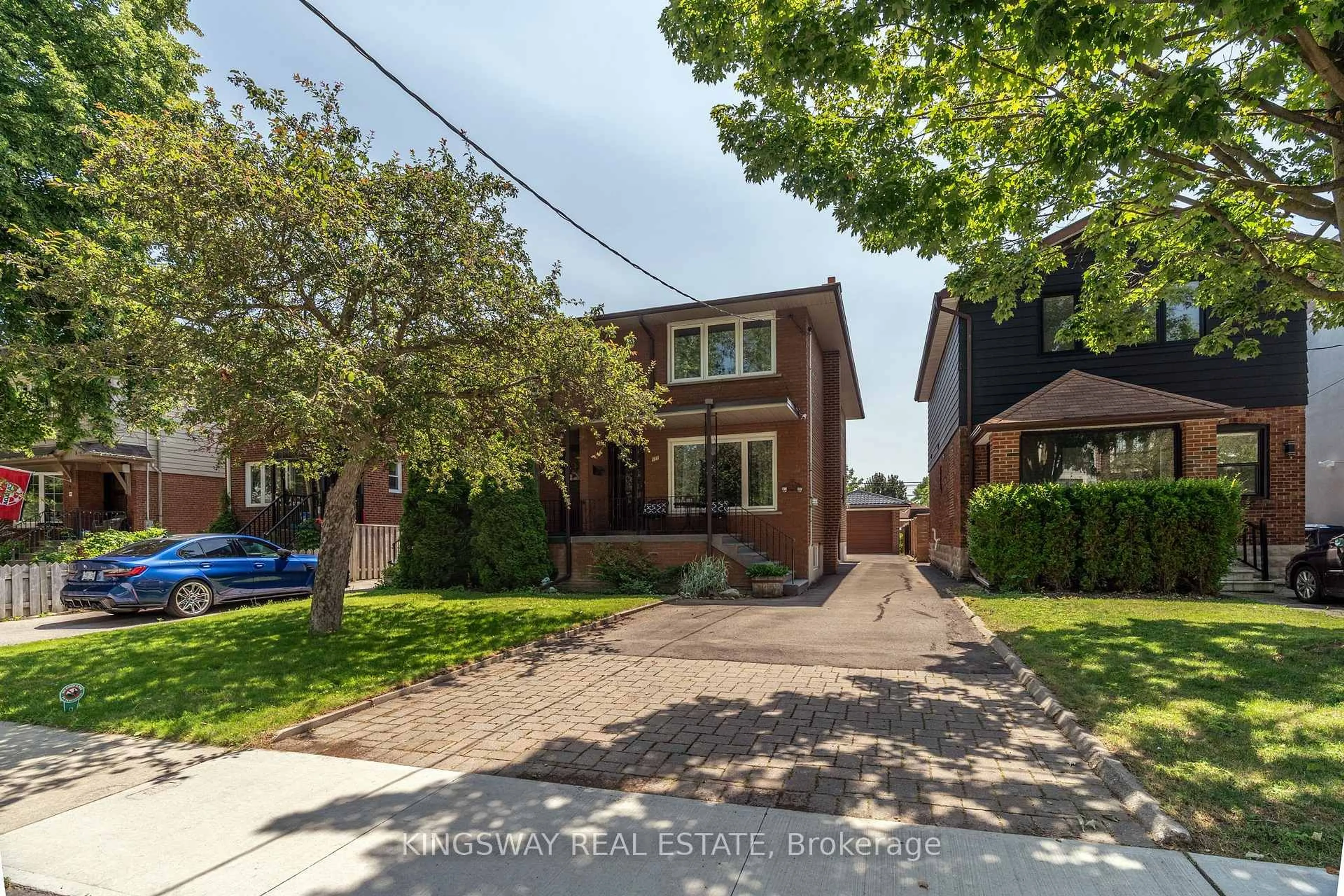 Home with brick exterior material, street for 121 Lake Cres, Toronto Ontario M8V 1W2