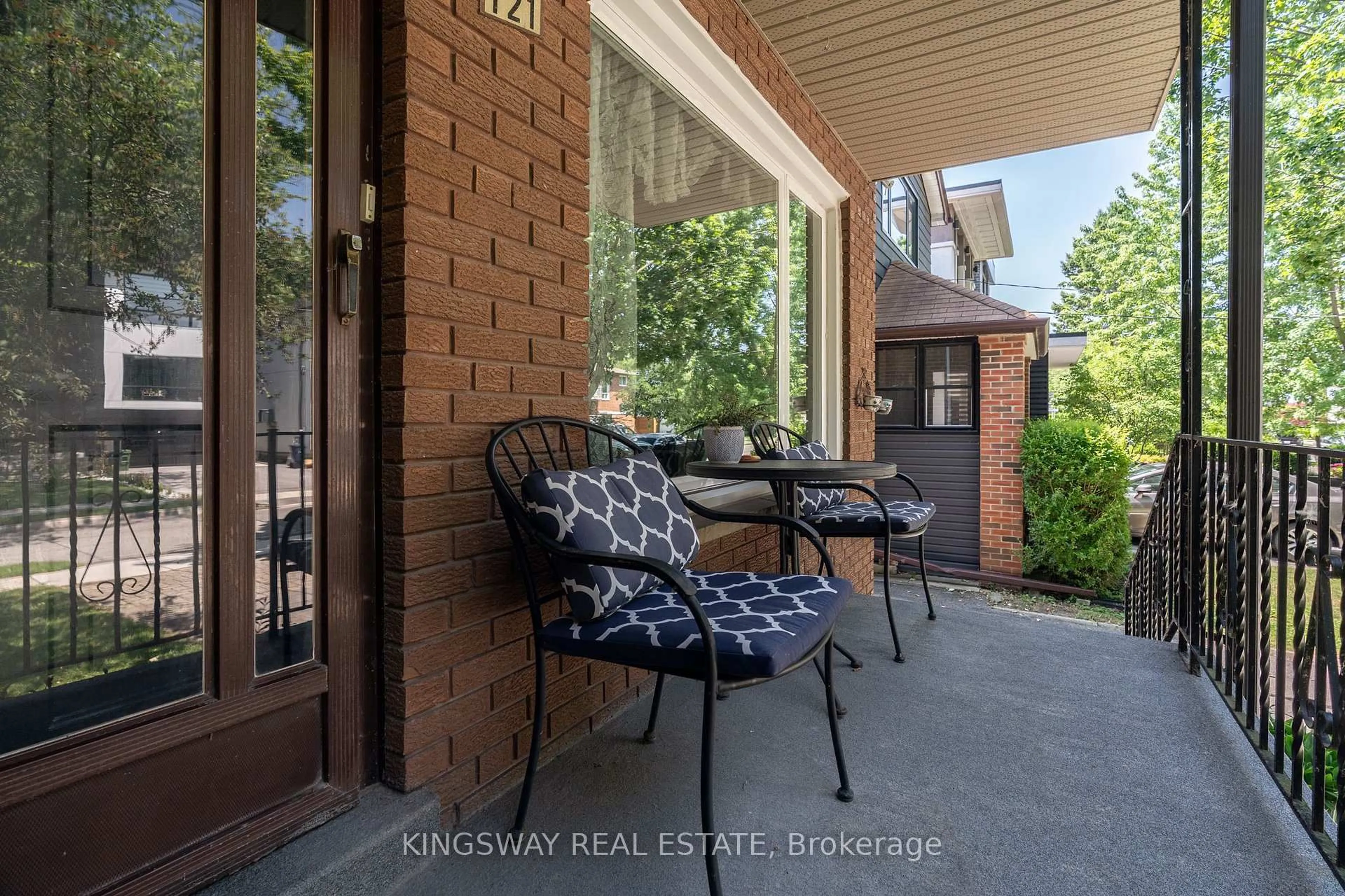 Patio, unknown for 121 Lake Cres, Toronto Ontario M8V 1W2