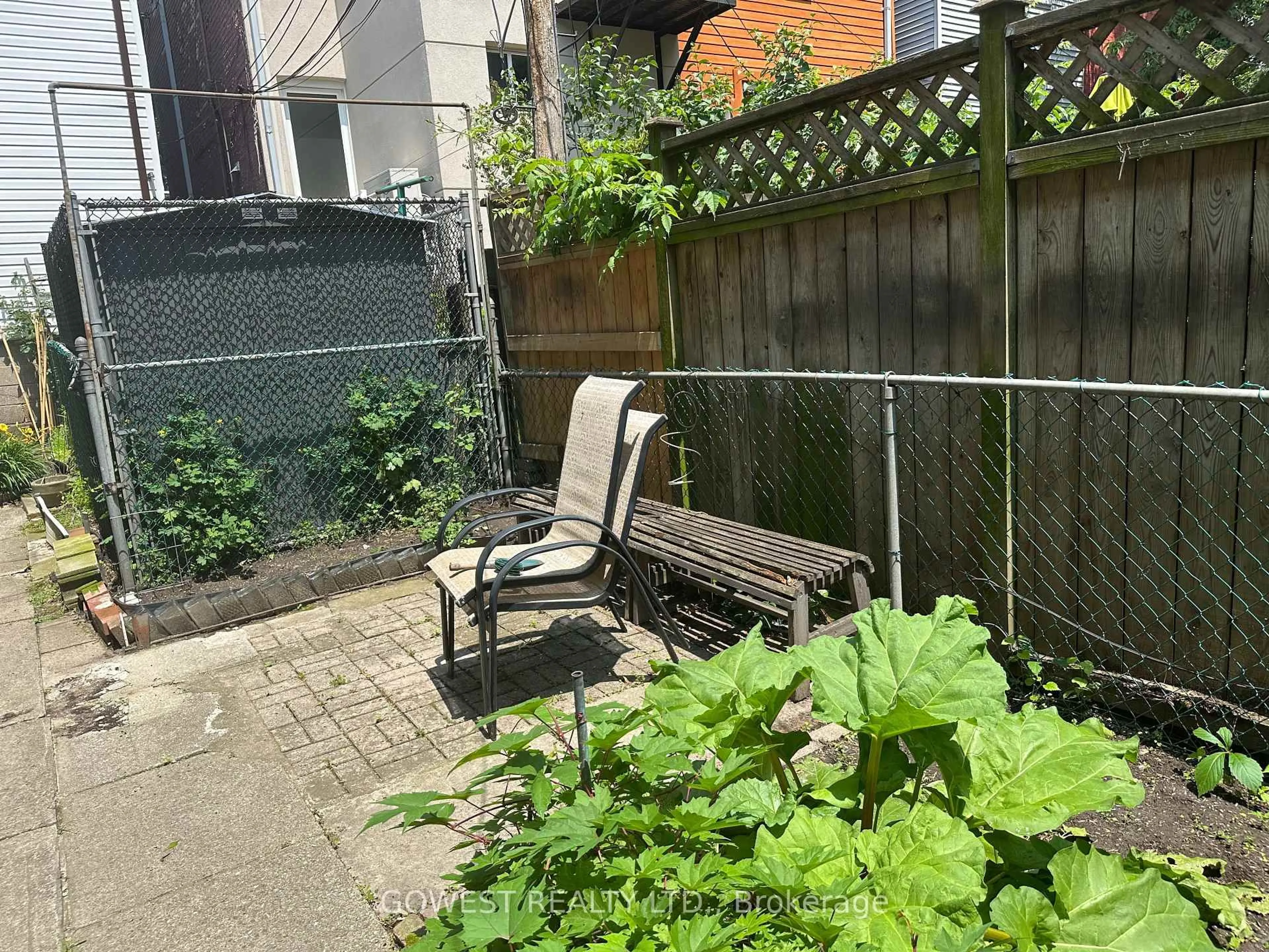 Patio, street for 30 Grenadier Rd, Toronto Ontario M6R 1R2
