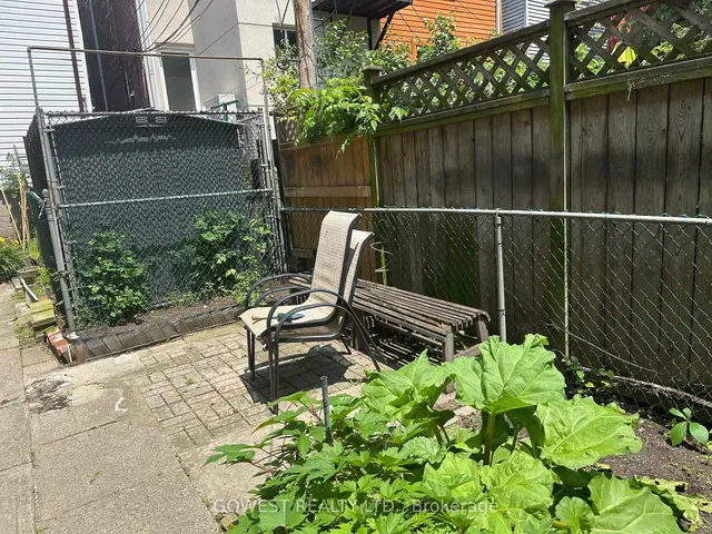 30 Grenadier Rd, Toronto 5