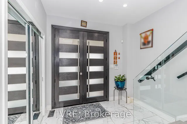 12 Peppermint Clse, Brampton 5
