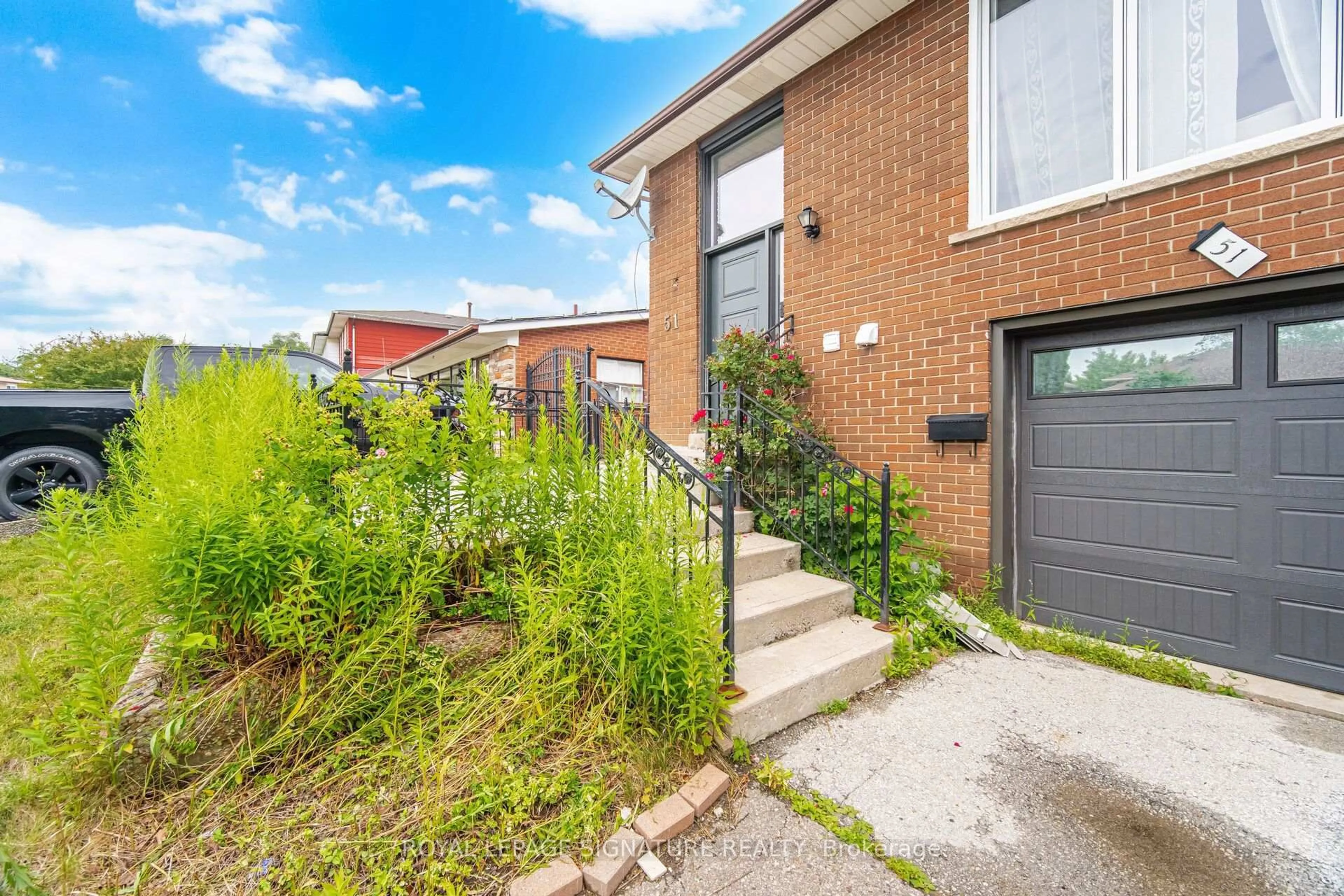Unknown for 51 Wilton Dr, Brampton Ontario L6W 2Z9