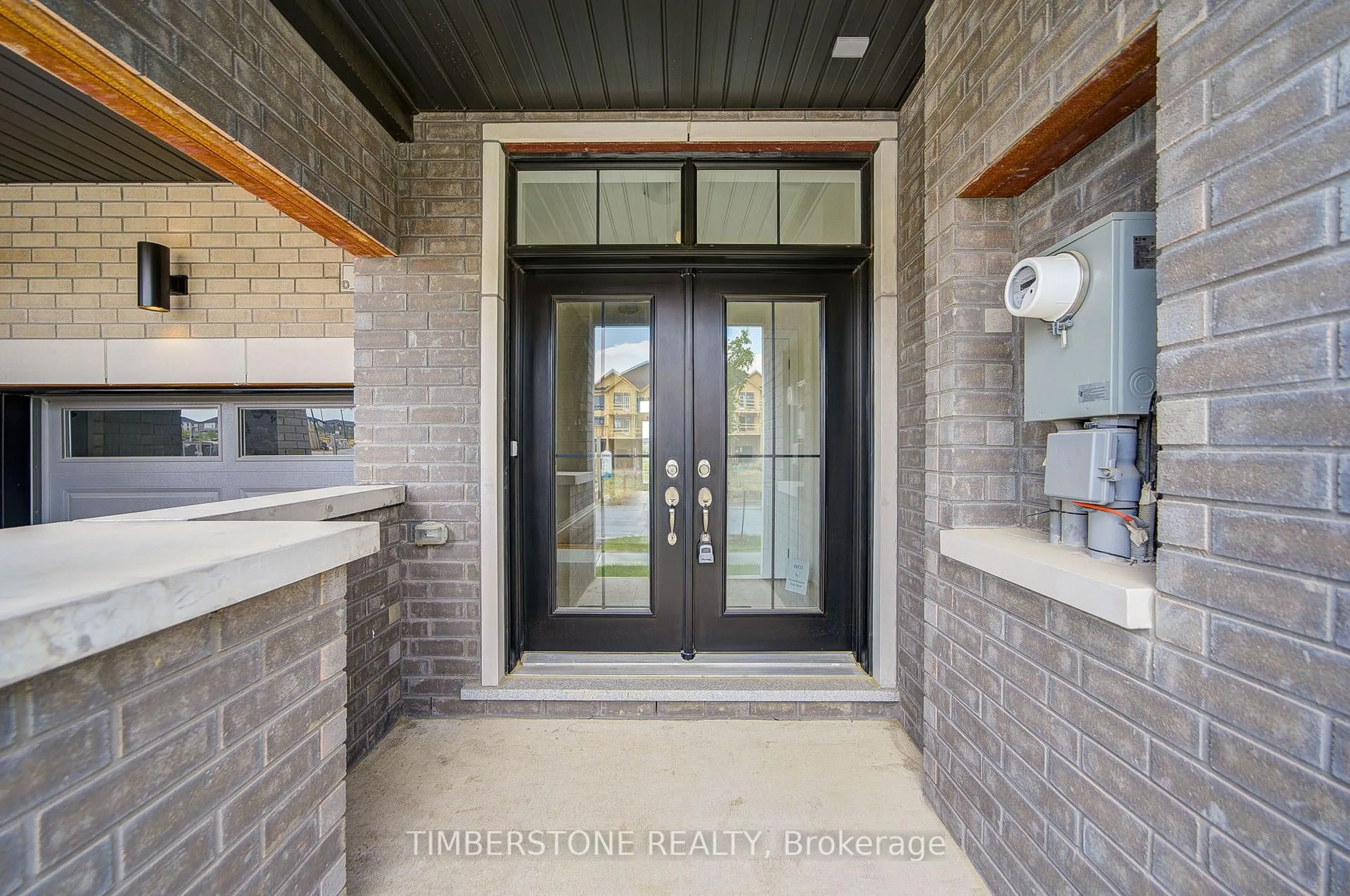 Indoor entryway for 74 Blue Pond Dr, Brampton Ontario L7A 5M1