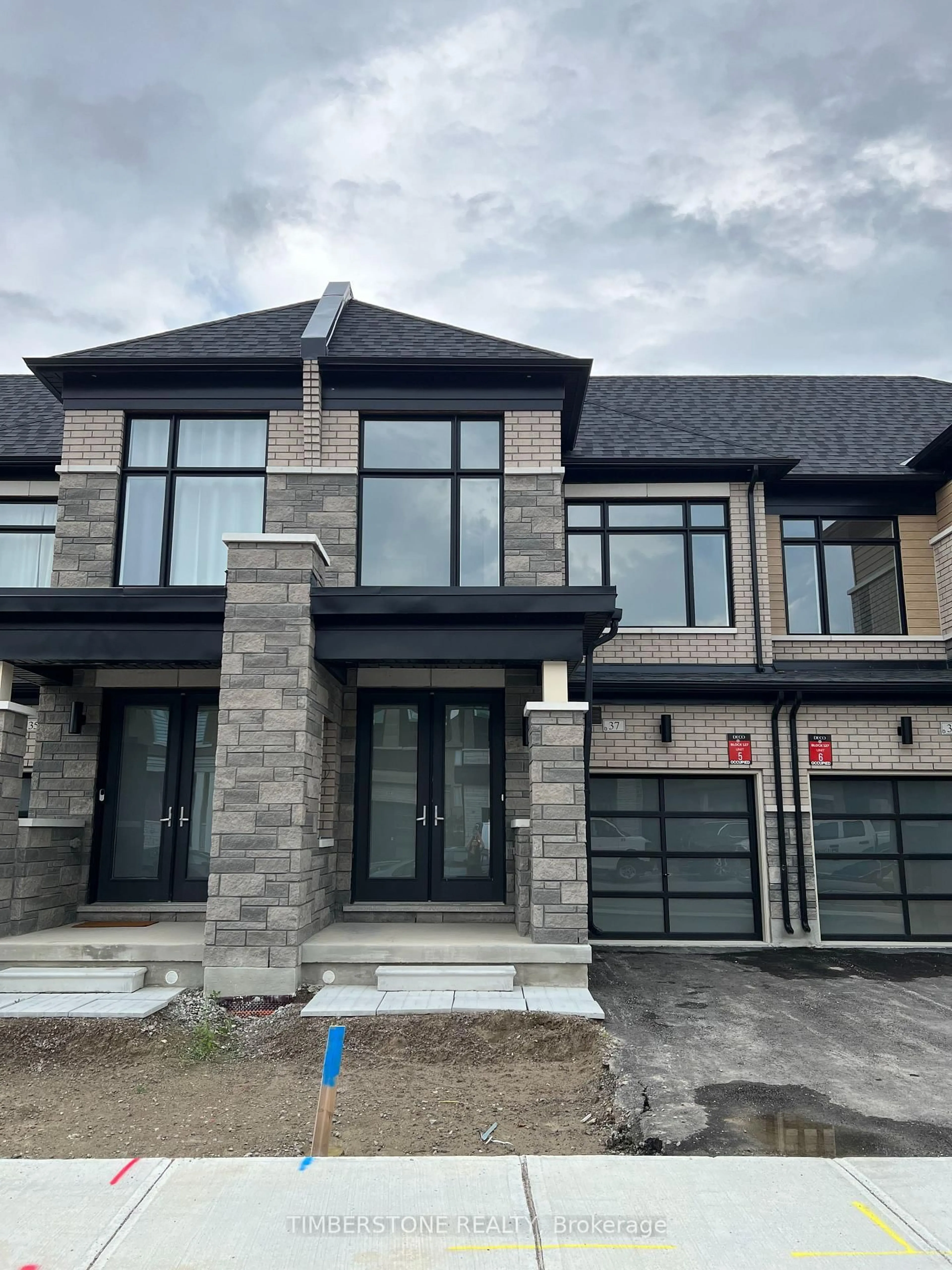 Home with brick exterior material, street for 37 Boswell Dr, Brampton Ontario L6P 4R7