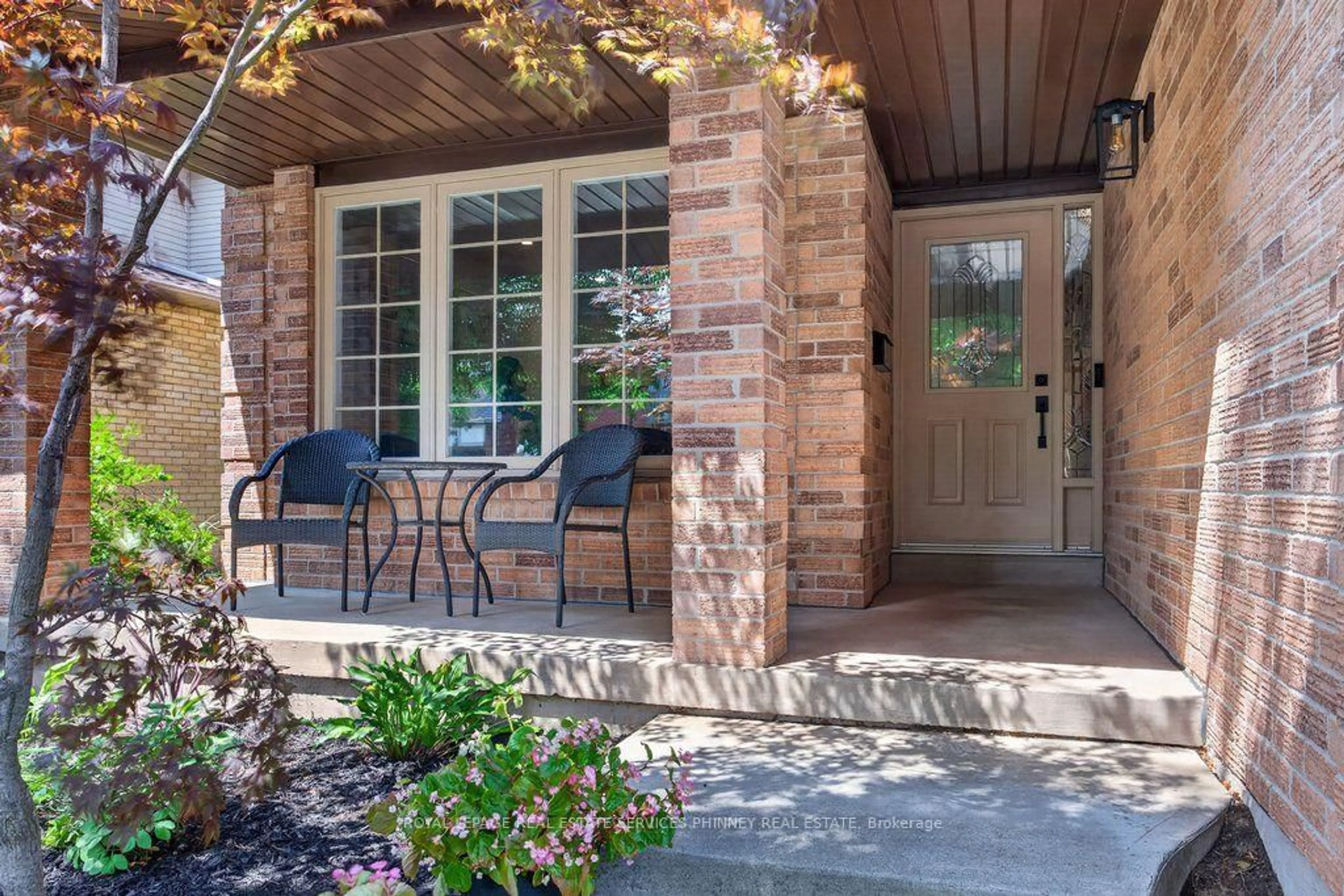 Unknown for 2175 Margot St, Oakville Ontario L6H 3M5