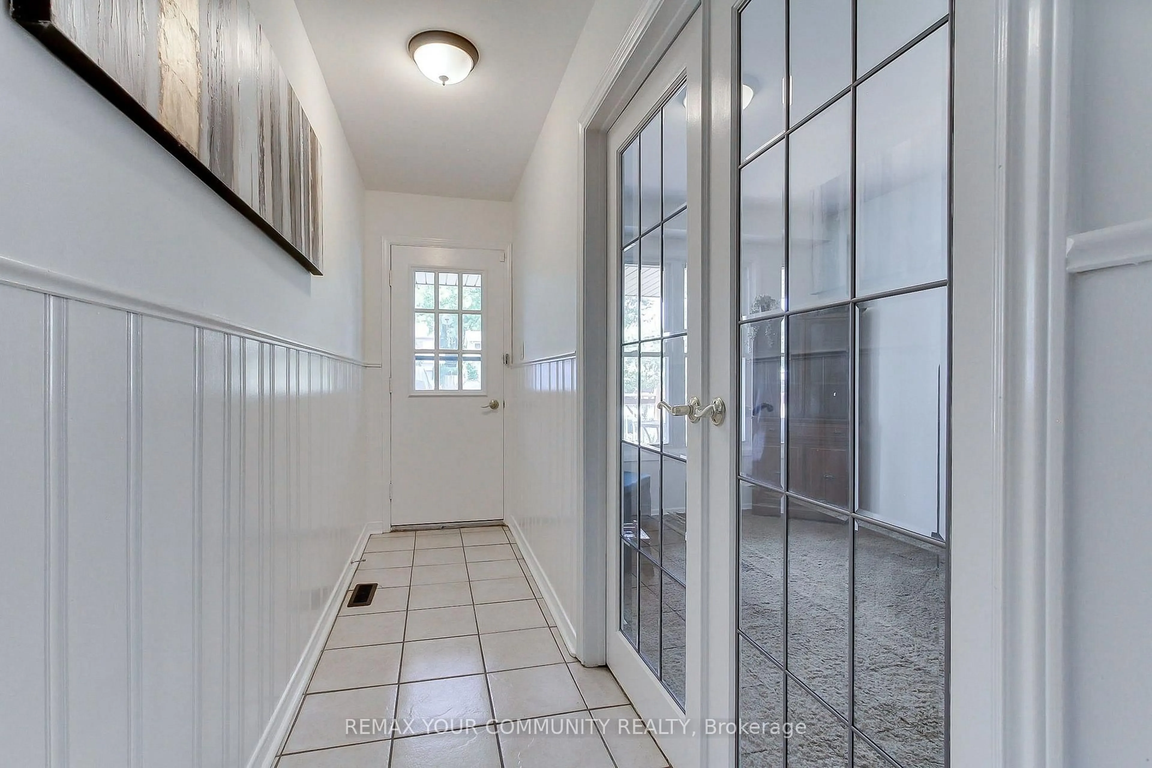 Indoor entryway for 2788 Bucklepost Cres, Mississauga Ontario L5N 1X5
