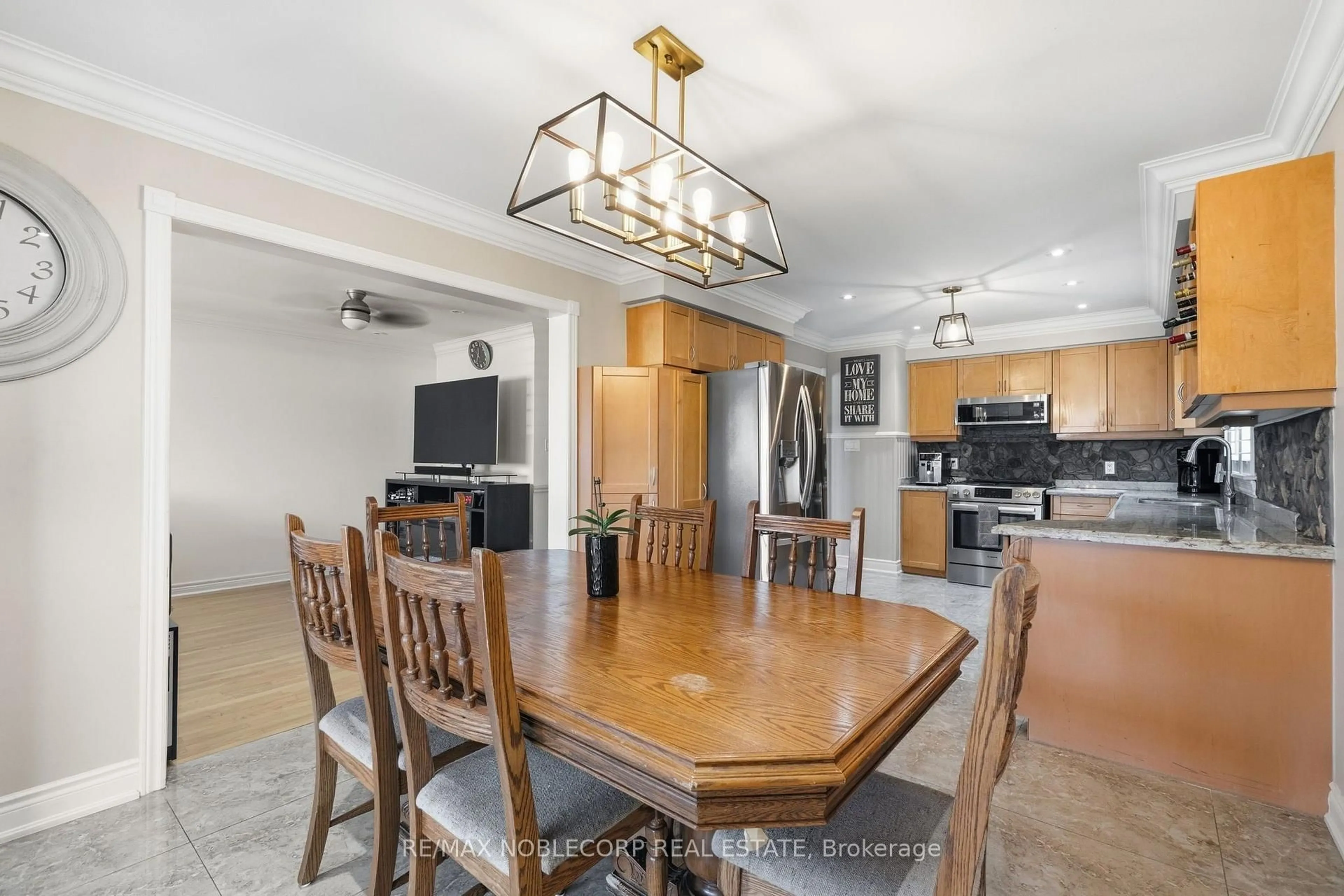 Open concept kitchen, unknown for 111 Emily Carr Cres, Caledon Ontario L7E 2L8