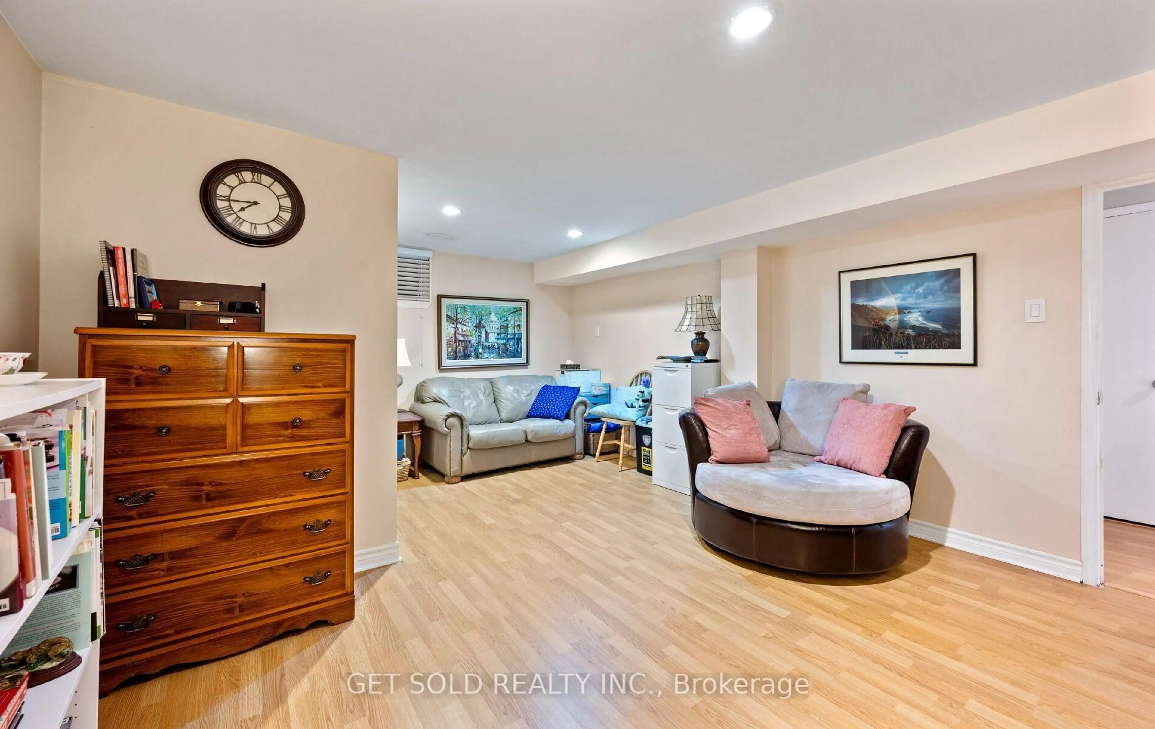Living room with furniture, unknown for 240 Mill Rd, Toronto Ontario M9C 1Y4