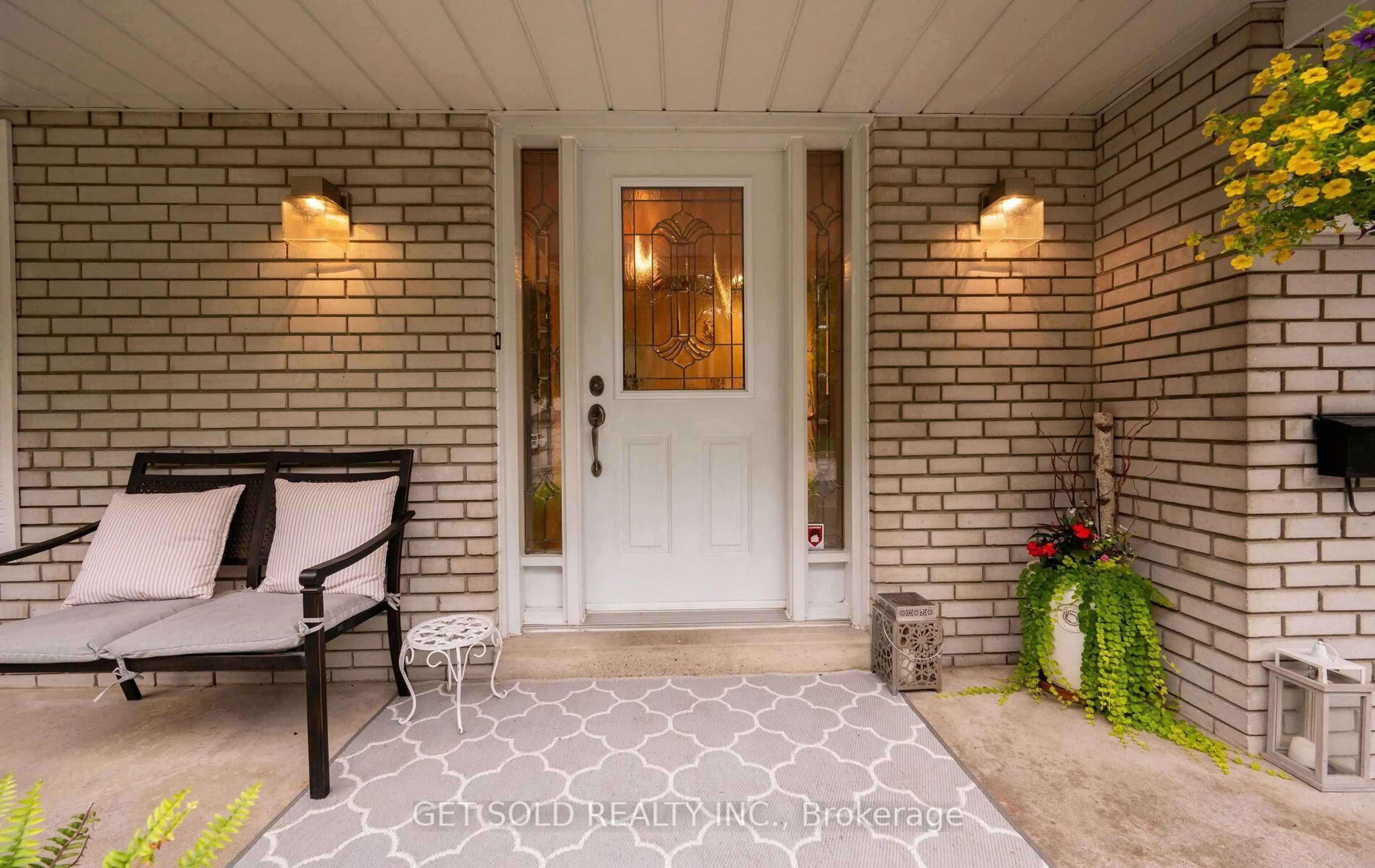 Indoor entryway for 240 Mill Rd, Toronto Ontario M9C 1Y4