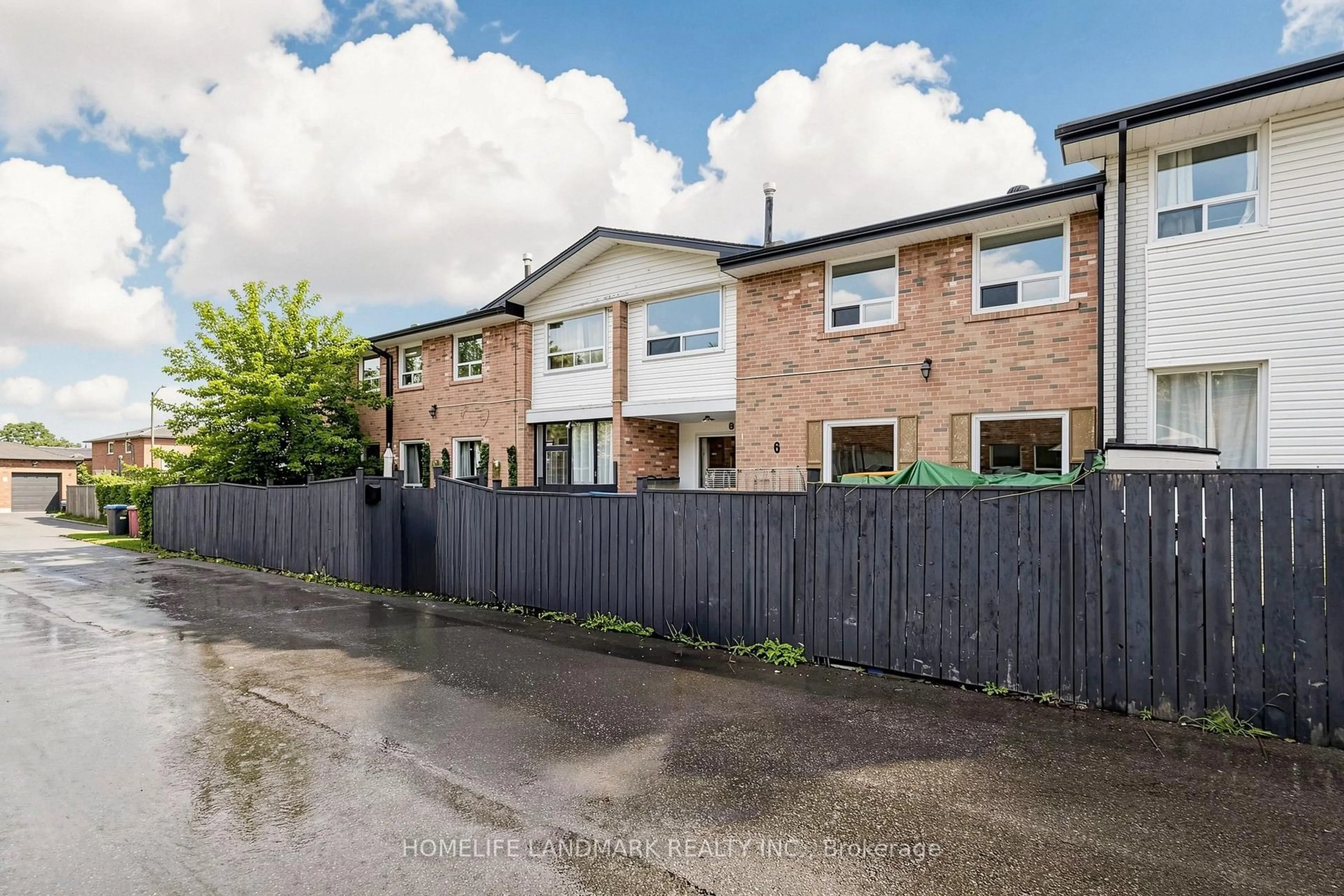 A pic from outside/outdoor area/front of a property/back of a property/a pic from drone, street for 61 Ardglen Dr #6, Brampton Ontario L6W 1V1