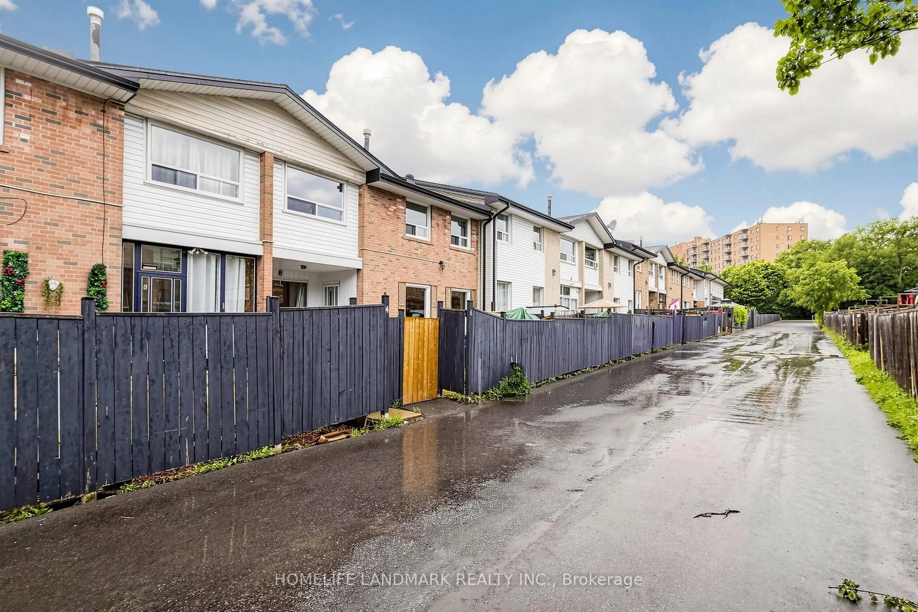 A pic from outside/outdoor area/front of a property/back of a property/a pic from drone, street for 61 Ardglen Dr #6, Brampton Ontario L6W 1V1