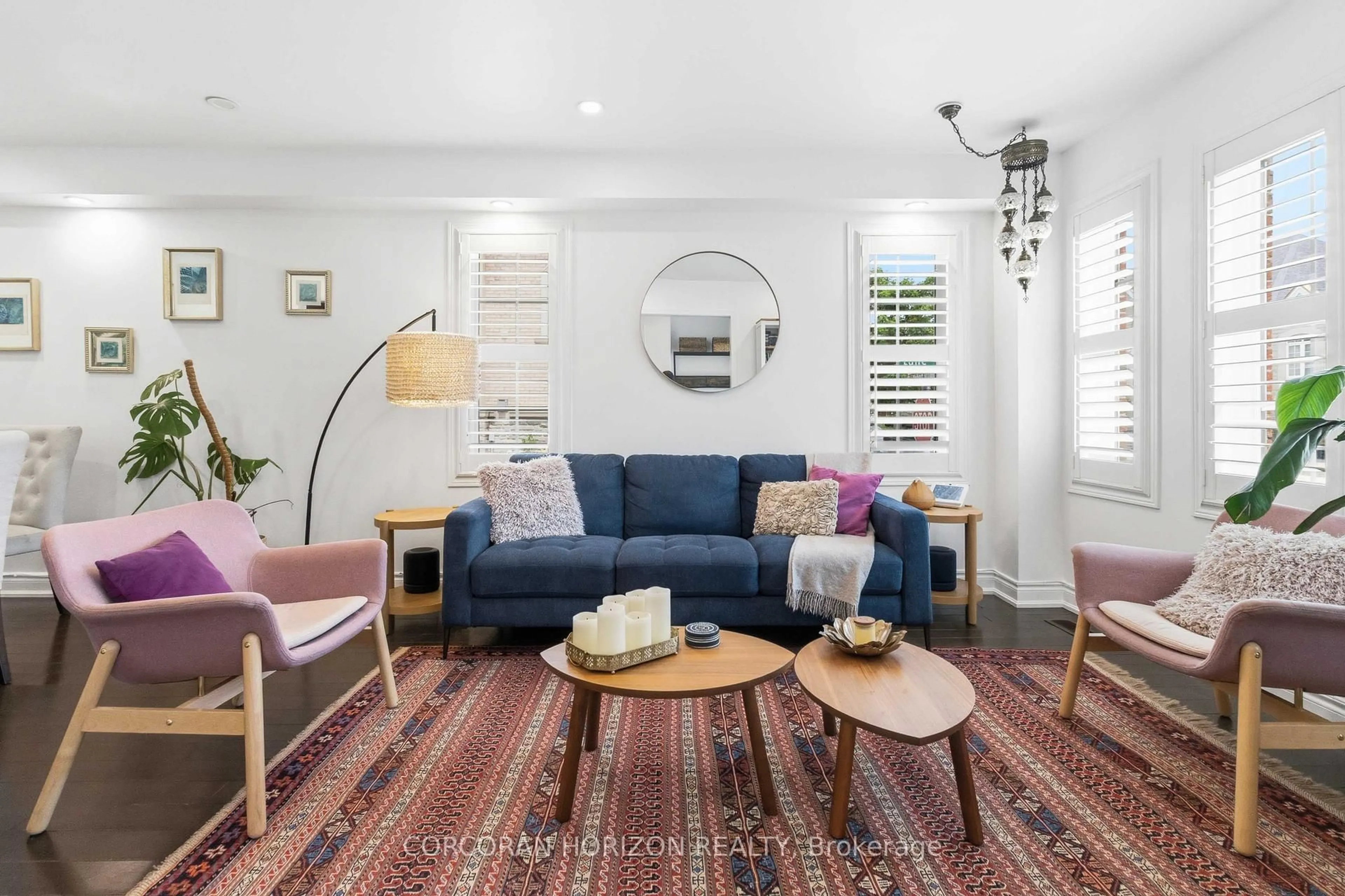 Living room with furniture, unknown for 3216 Robert Brown Blvd, Oakville Ontario L6M 0P2