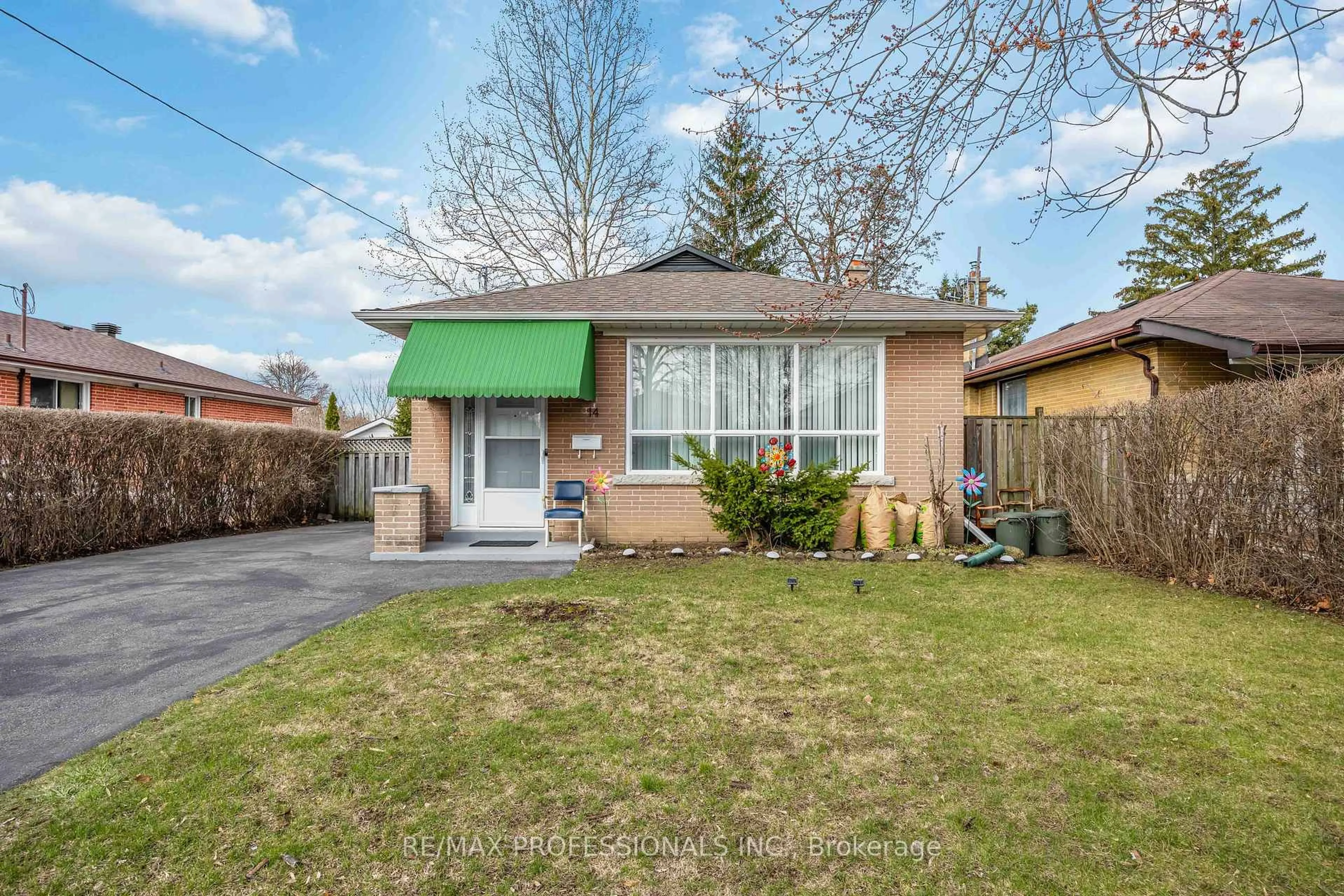 Home with brick exterior material, street for 14 Dashwood Cres, Toronto Ontario M9V 2N8