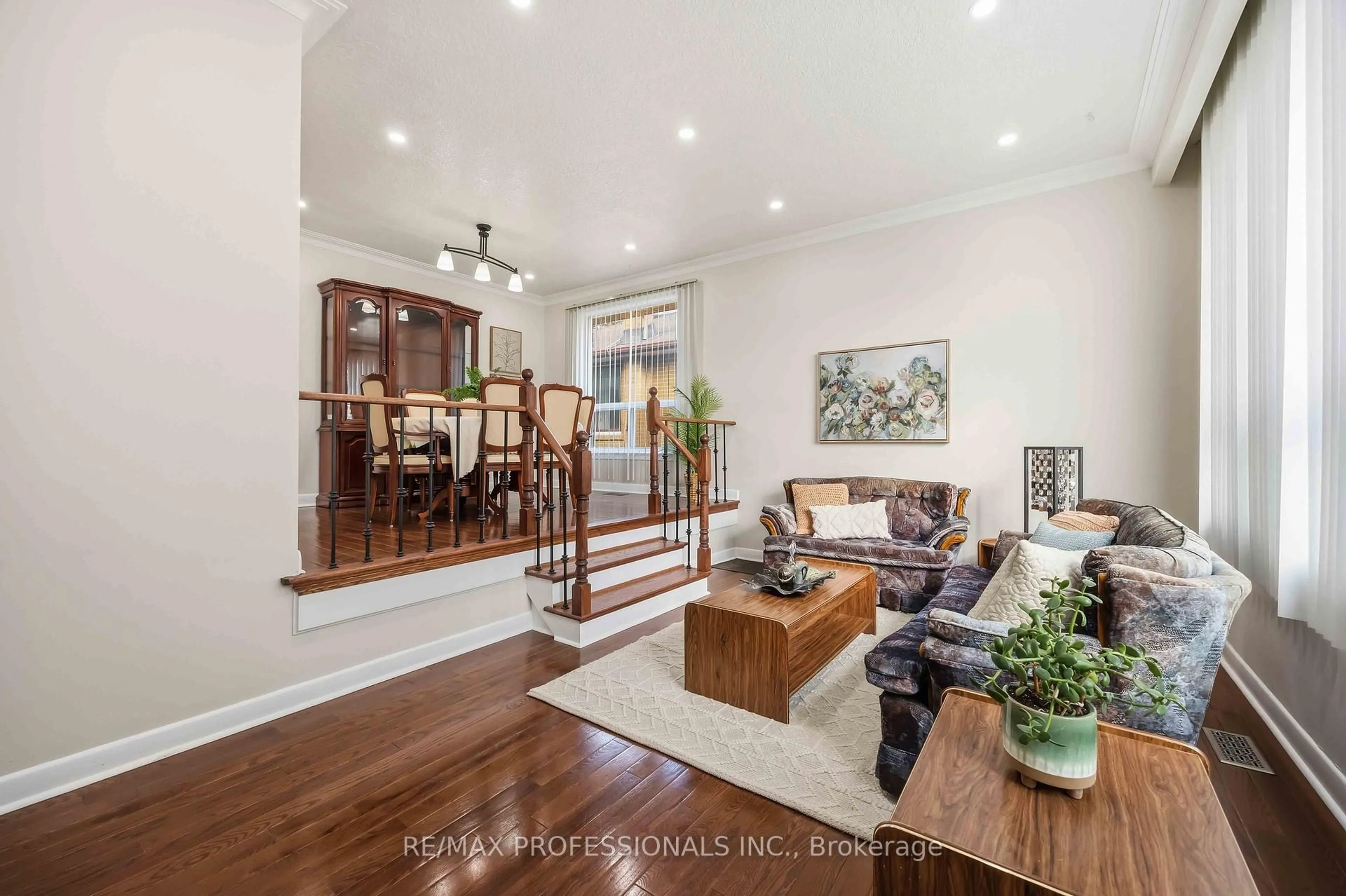 Living room with furniture, unknown for 14 Dashwood Cres, Toronto Ontario M9V 2N8