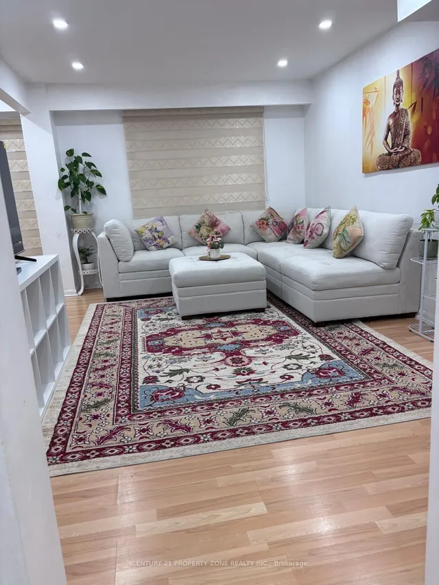 244 Royal Salisbury Way, Brampton 5