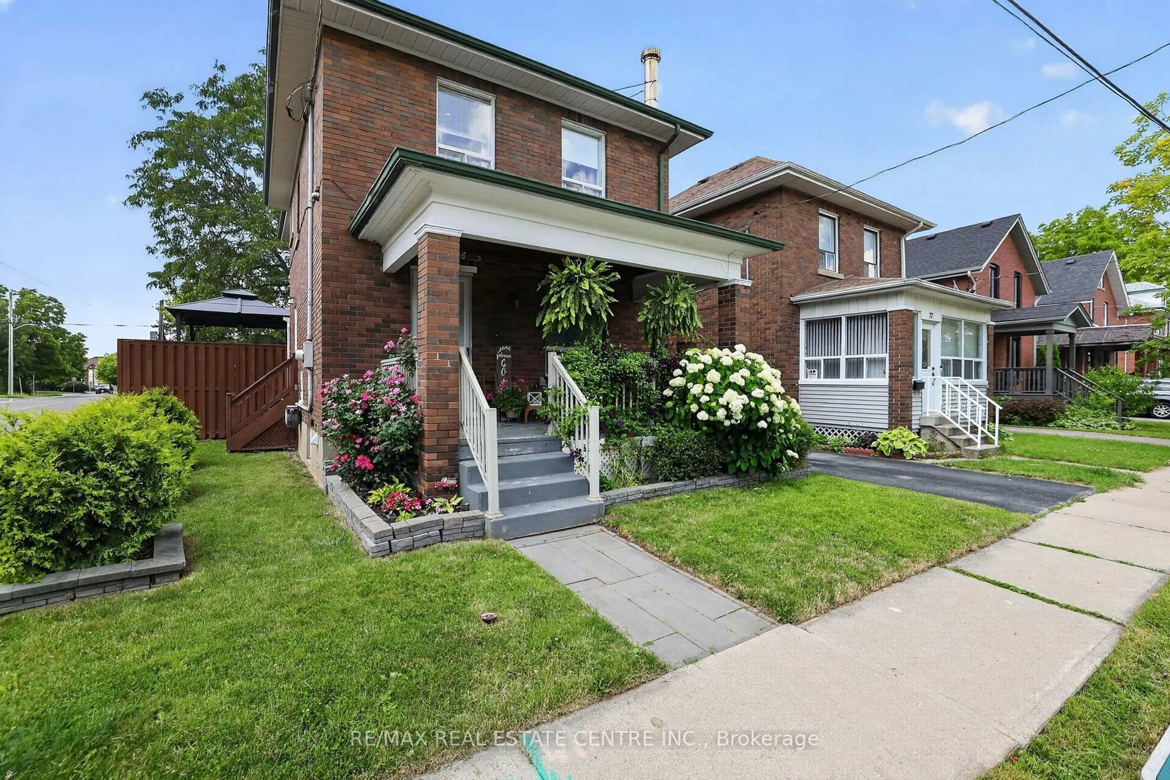 Home with brick exterior material, street for 75 West St, Brampton Ontario L6X 1W1