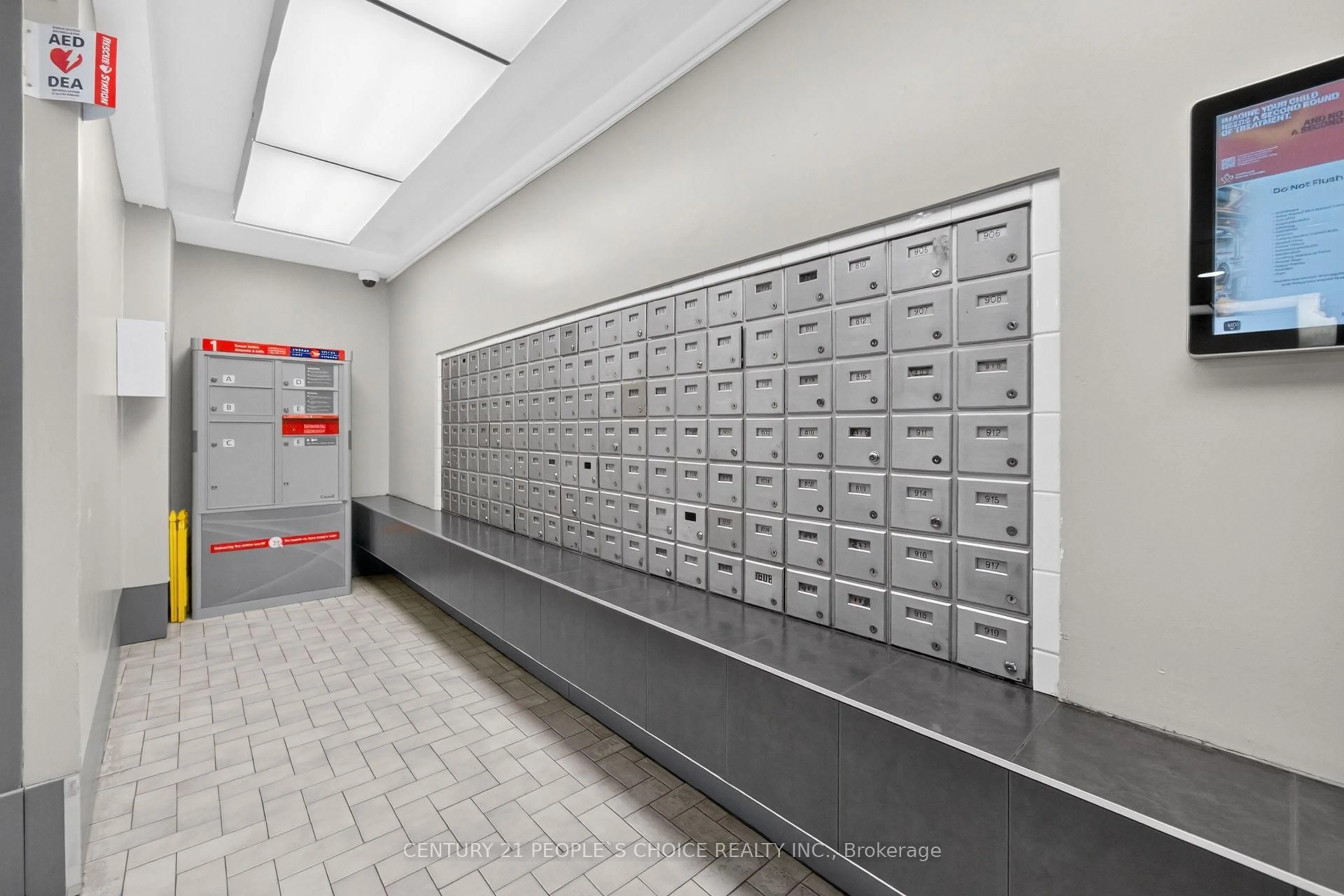 Storage room or clothes room or walk-in closet for 2825 Islington Ave #814, Toronto Ontario M9L 2K1