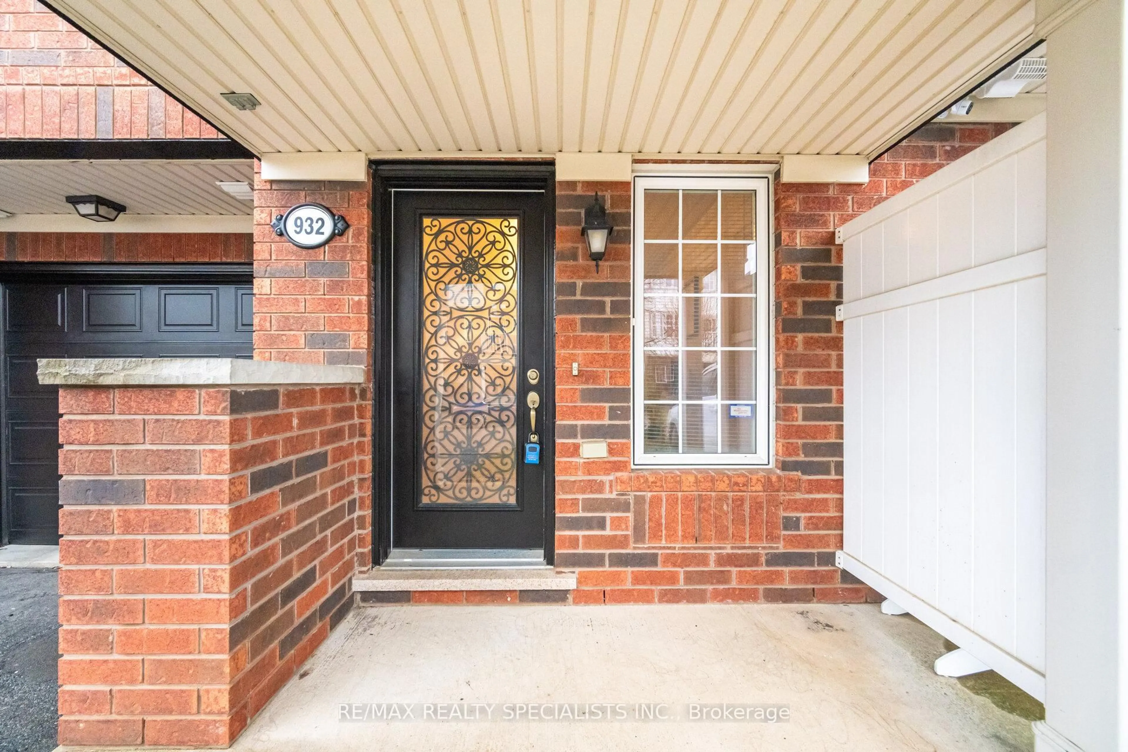 Unknown for 932 Sprague Pl, Milton Ontario L9T 0K8