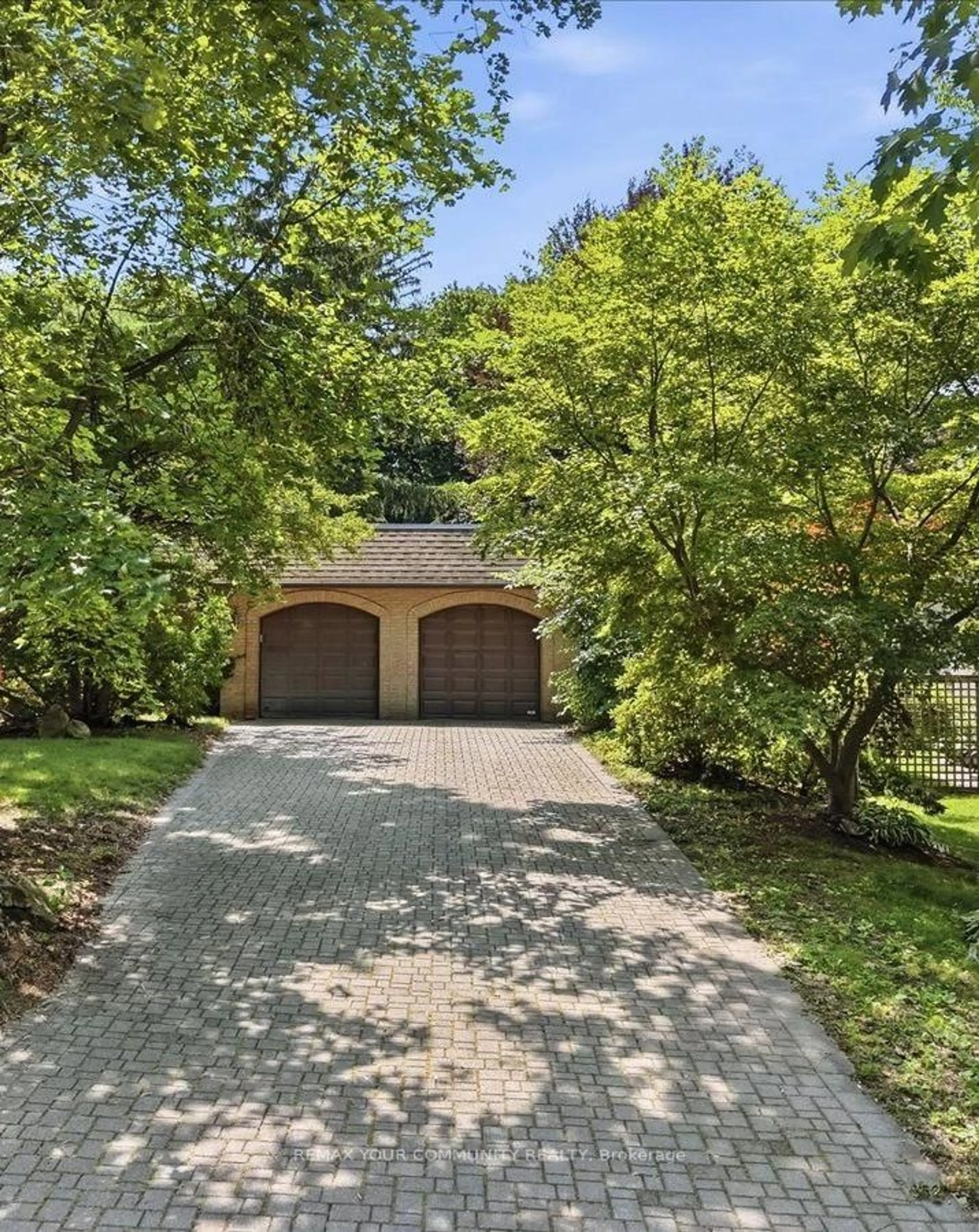 Unknown for 1528 Knareswood Dr, Mississauga Ontario L5H 2M1