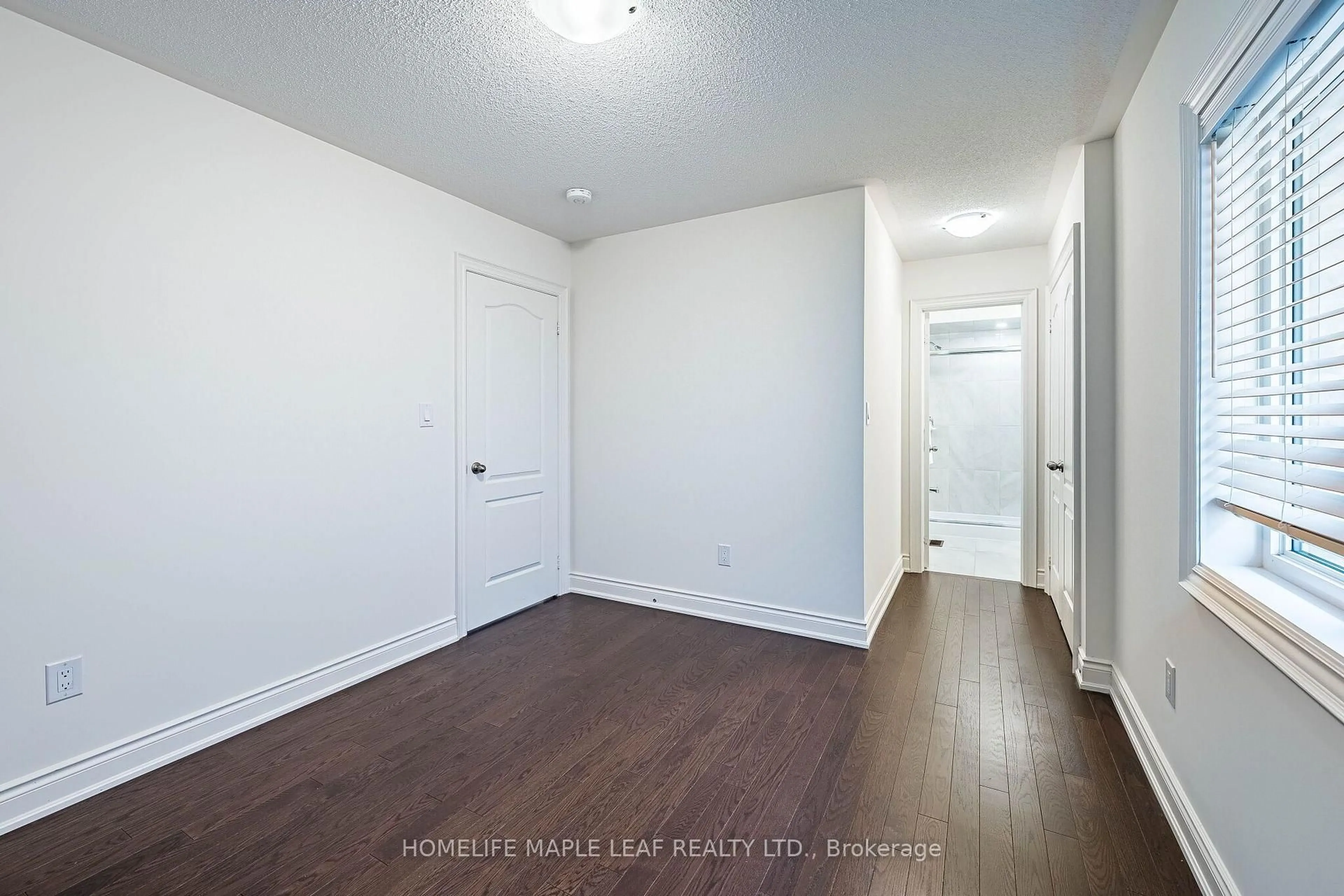 A pic of a room for 4039 Eternity Way, Oakville Ontario L6H 3R4