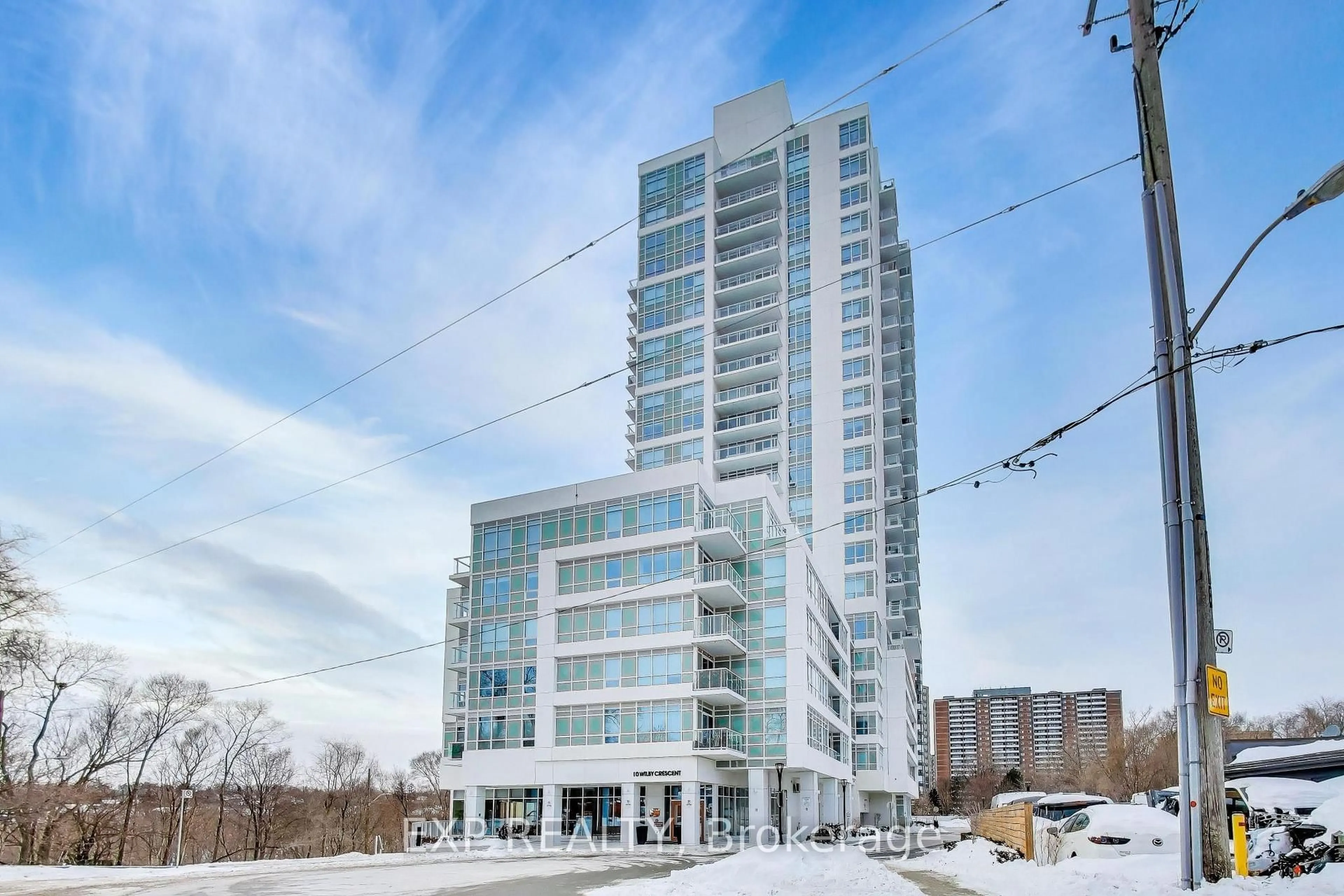 Indoor foyer for 10 Wilby Cres #1106, Toronto Ontario M9N 0B6