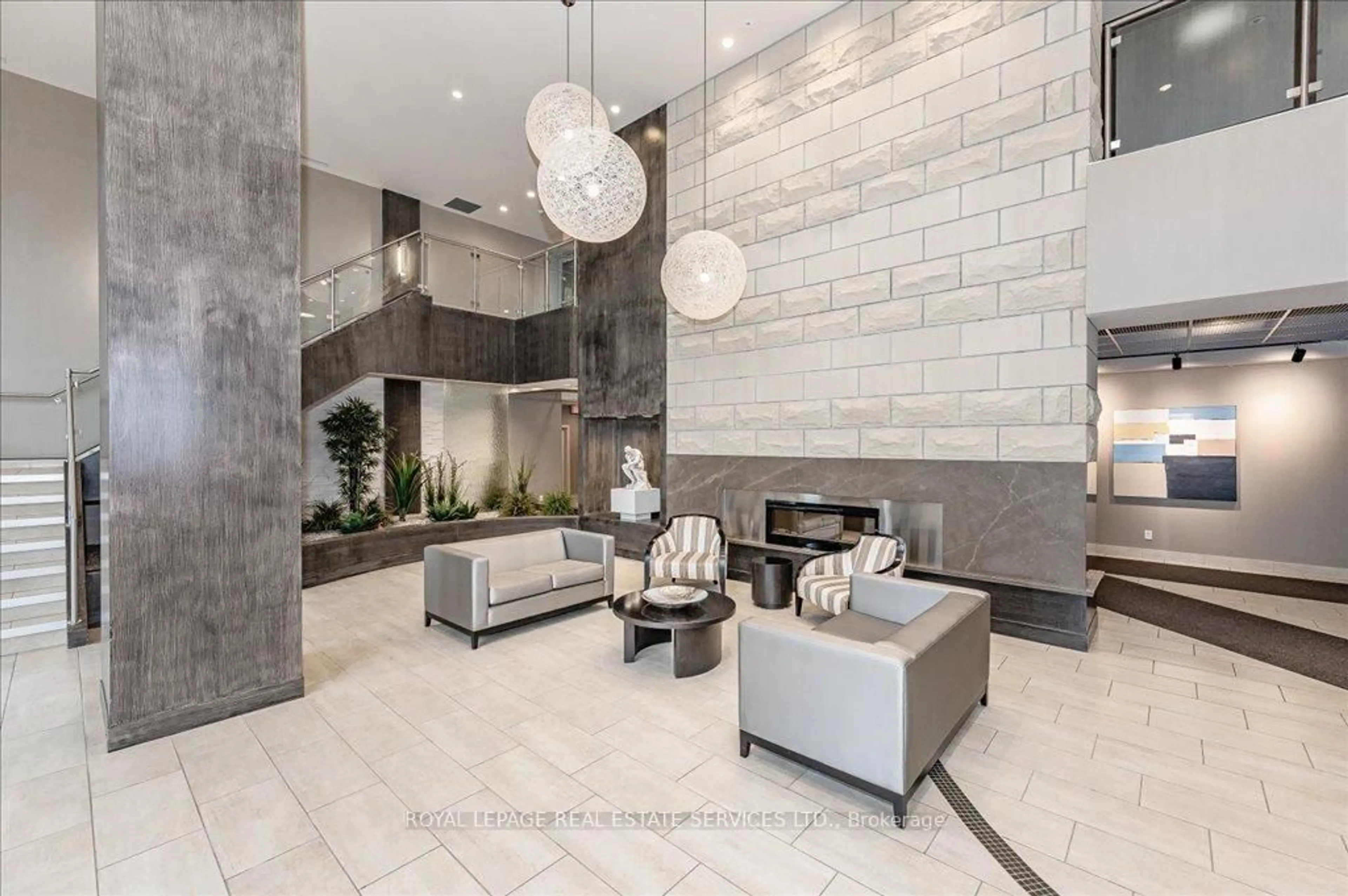 Lobby for 551 Maple Ave #615, Burlington Ontario L7S 1M7