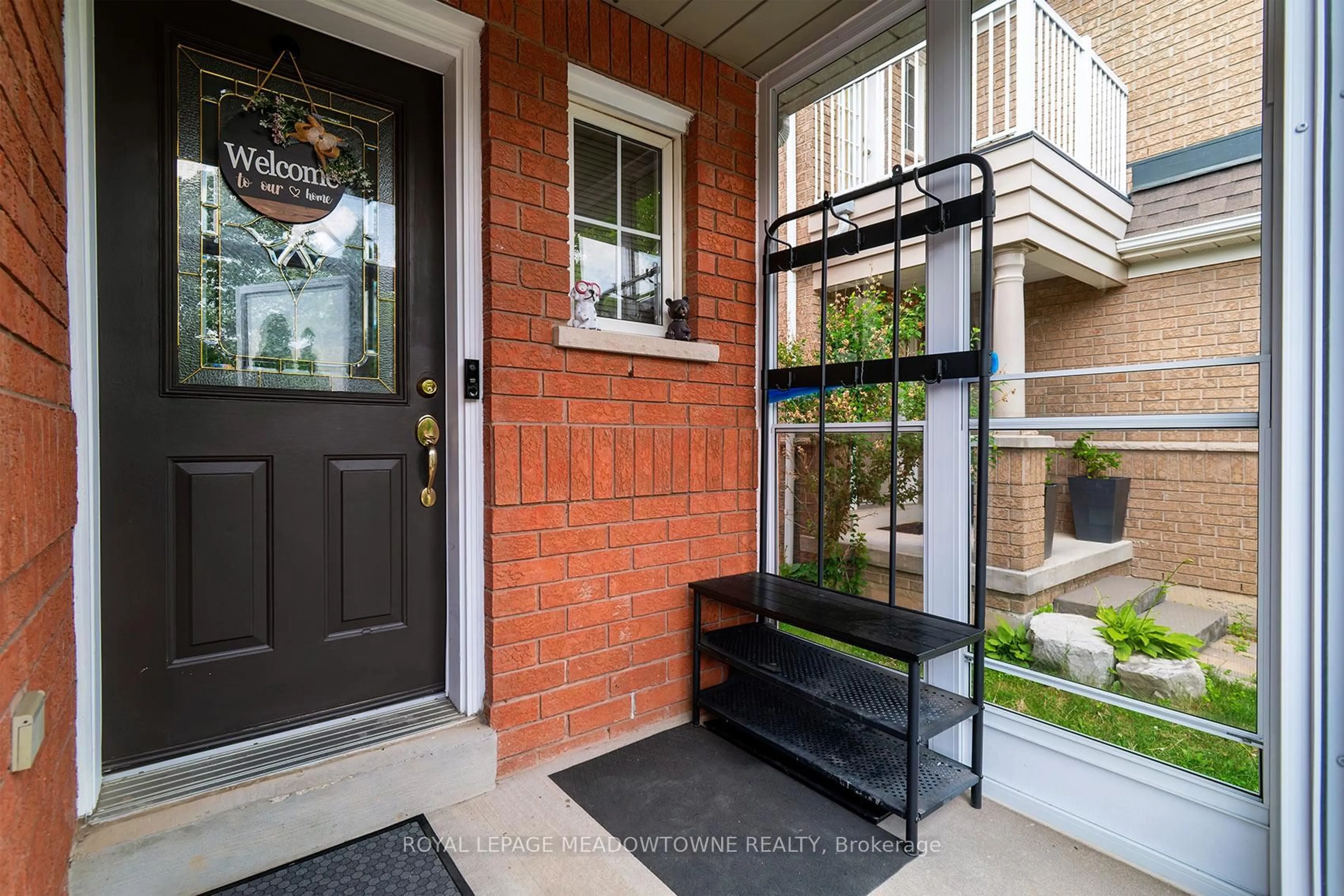 Indoor entryway for 3259 Carabella Way, Mississauga Ontario L5M 6T4