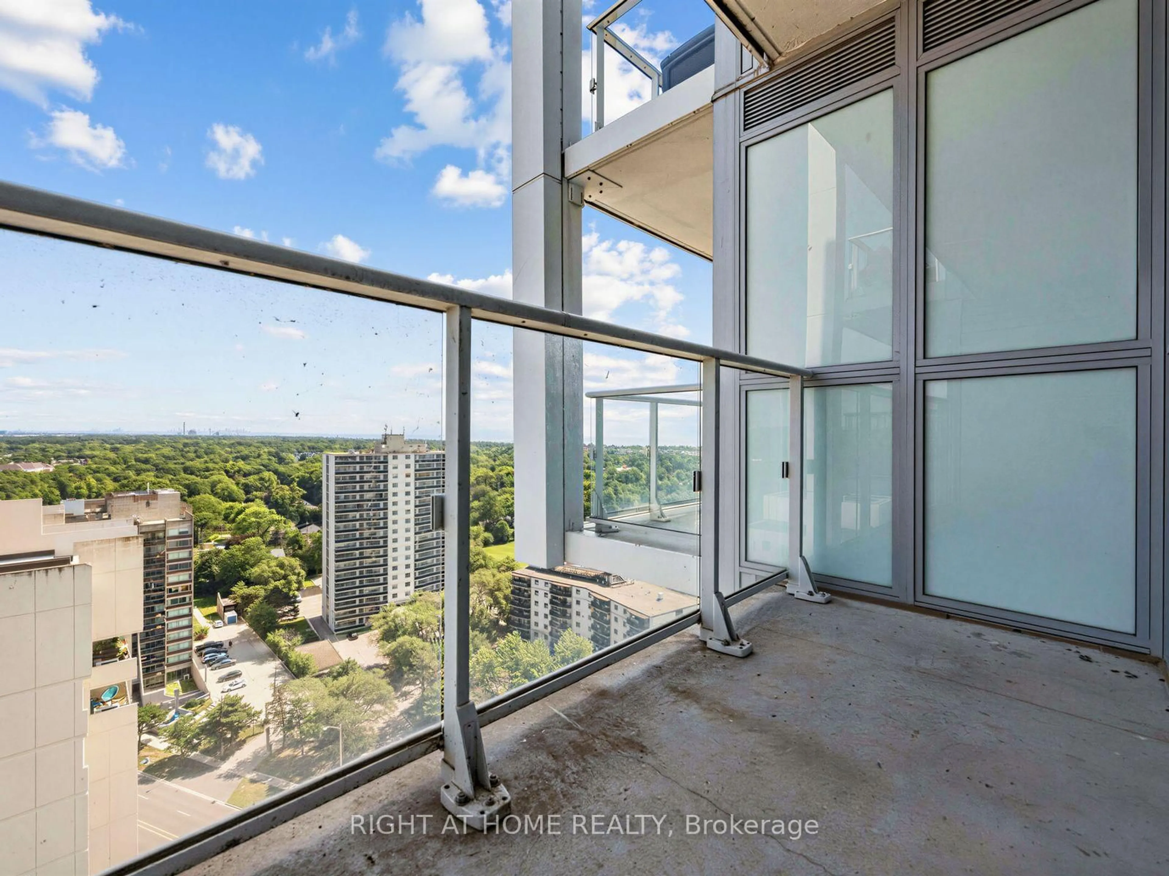 Unknown for 55 Speers Rd #LPH04 (1804), Oakville Ontario L6K 0H9
