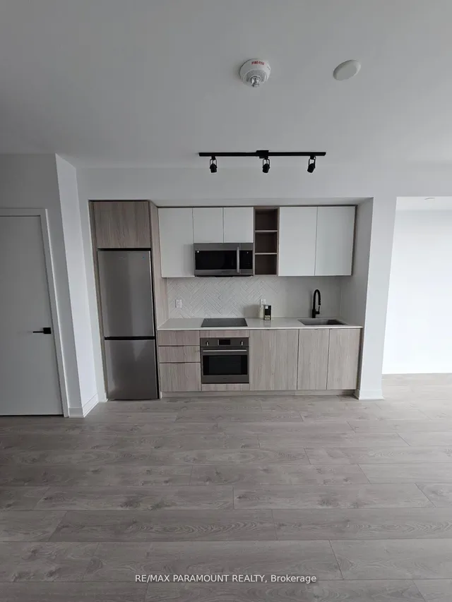 36 Zorra St #3206, Toronto 2