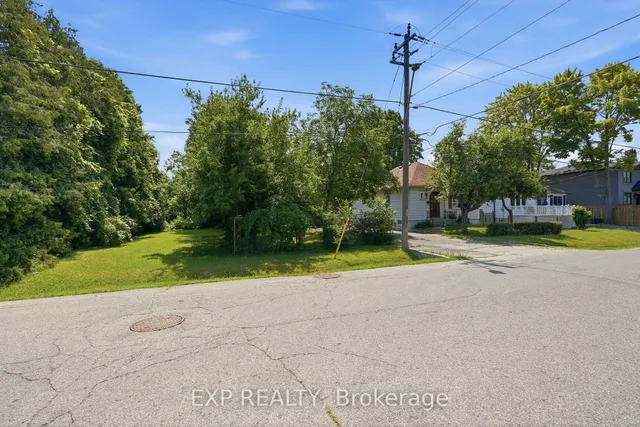 188 Troy St, Mississauga 2