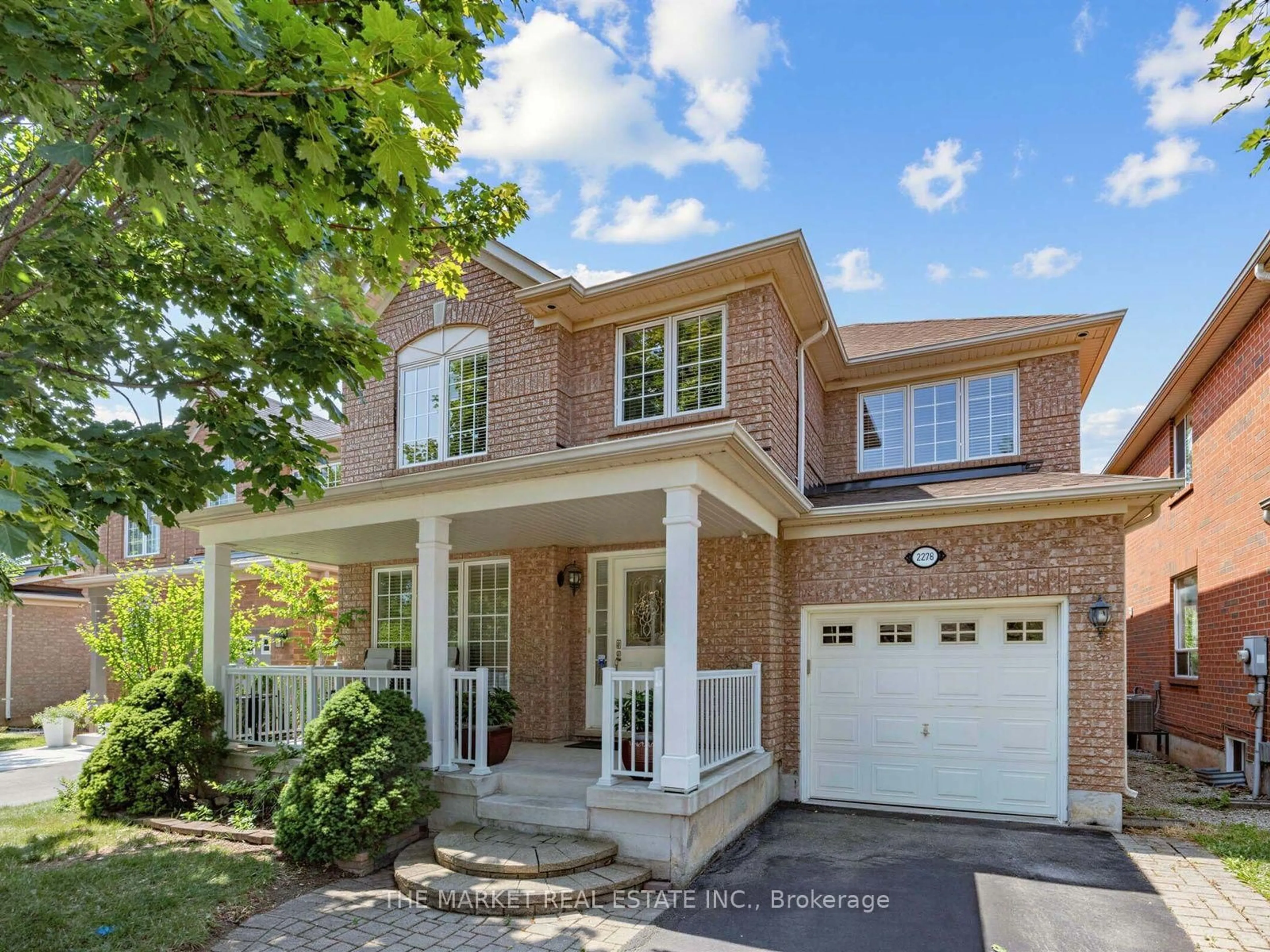 Home with brick exterior material, street for 2278 Dunforest Cres, Oakville Ontario L6M 4X3