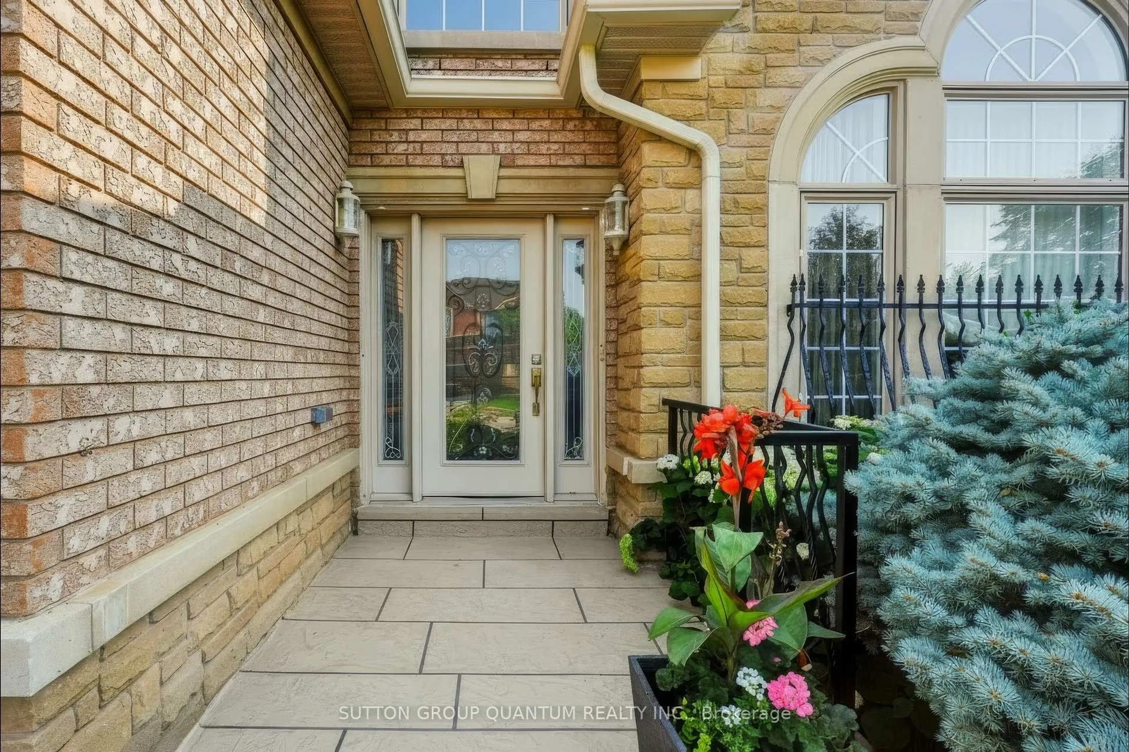 Unknown for 1536 Pinery Cres, Oakville Ontario L6H 7J9